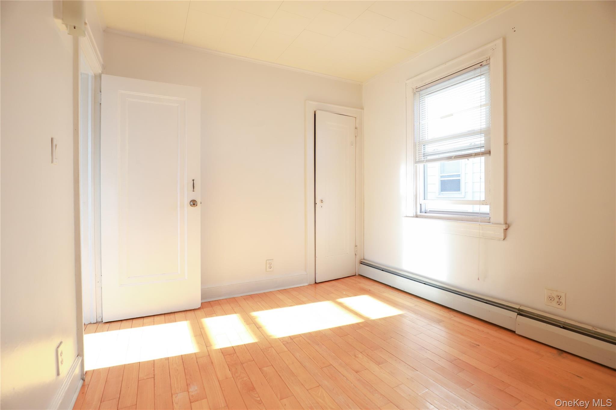 Single Family Kalmia Avenue Queens, NY 11355, MLS-1060271-5
