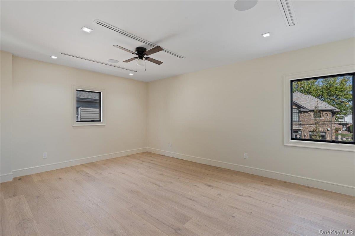 Single Family 7th Avenue  Queens, NY 11357, MLS-1060349-13
