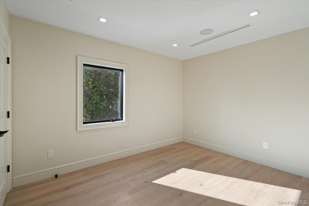 Single Family 7th Avenue  Queens, NY 11357, MLS-1060349-18