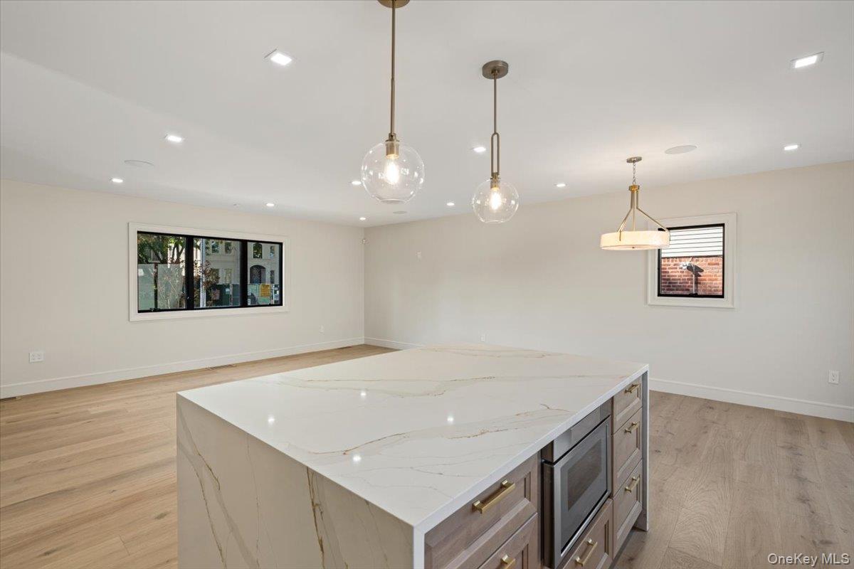 Single Family 7th Avenue  Queens, NY 11357, MLS-1060349-8
