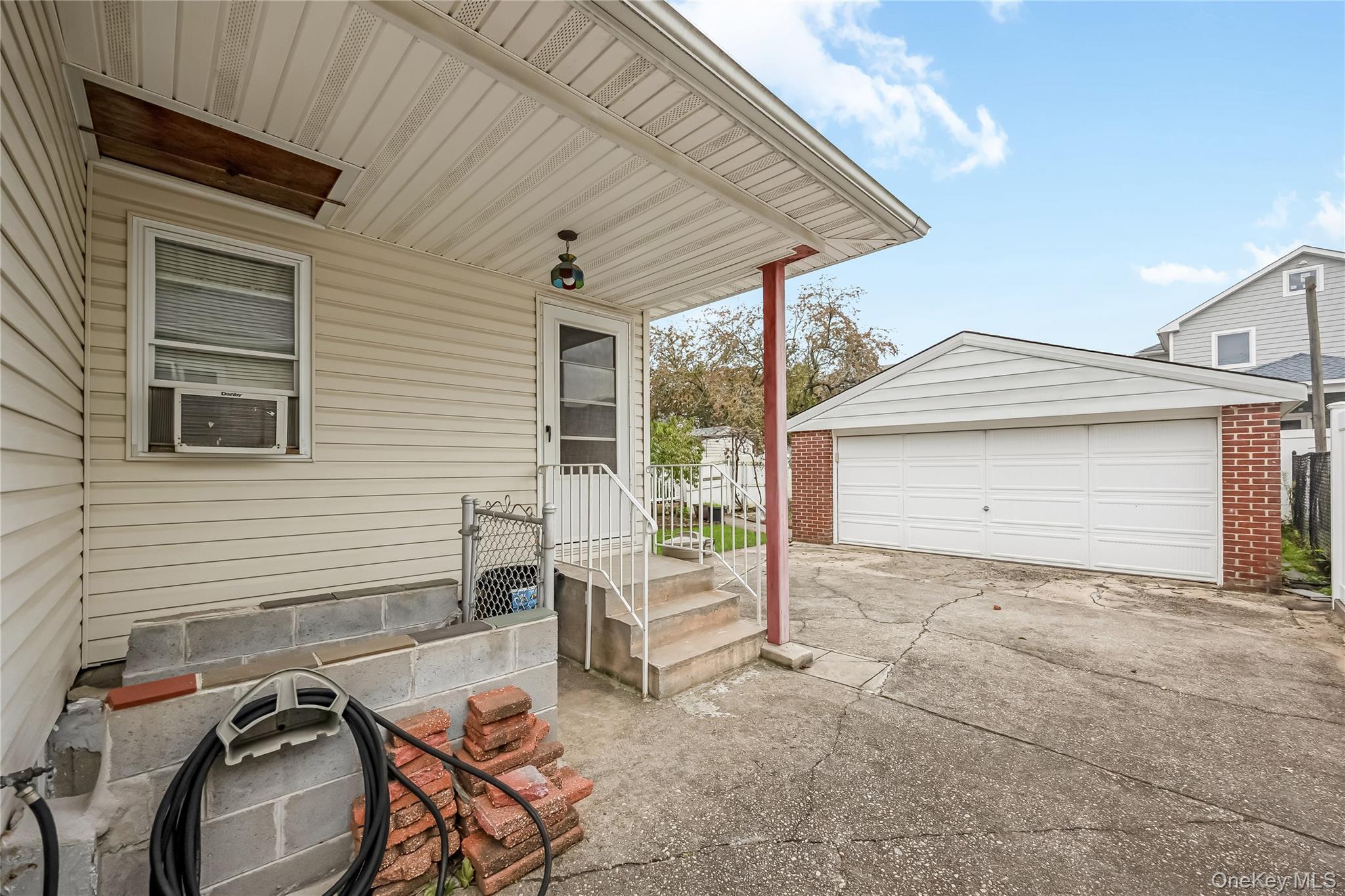 Single Family 262nd Street Queens, NY 11001, MLS-1060354-15