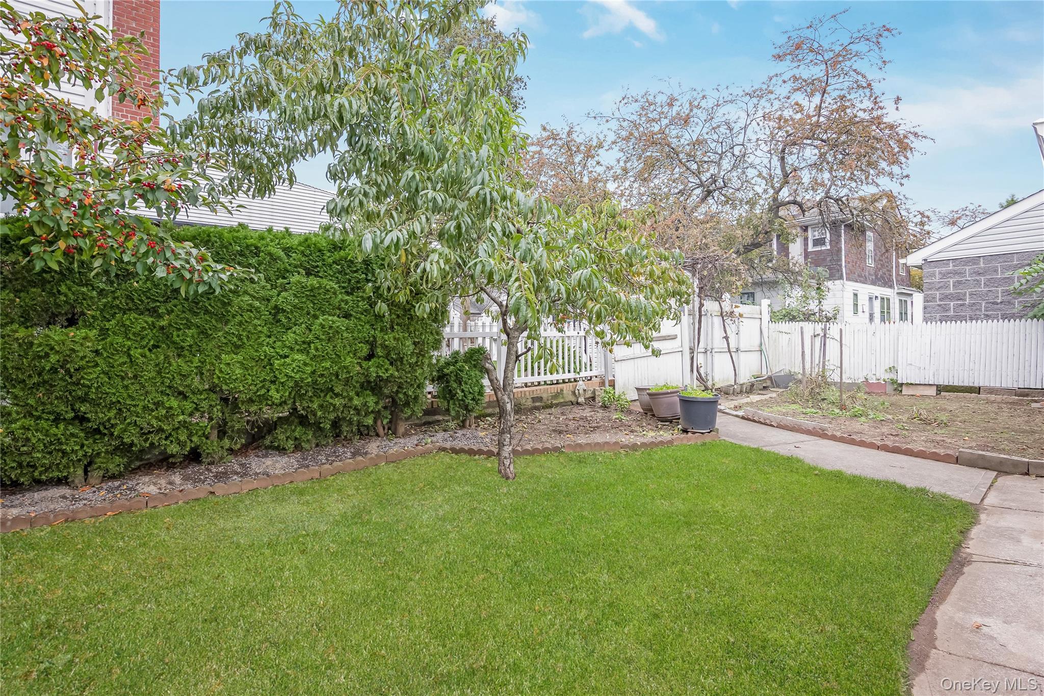 Single Family 262nd Street Queens, NY 11001, MLS-1060354-17