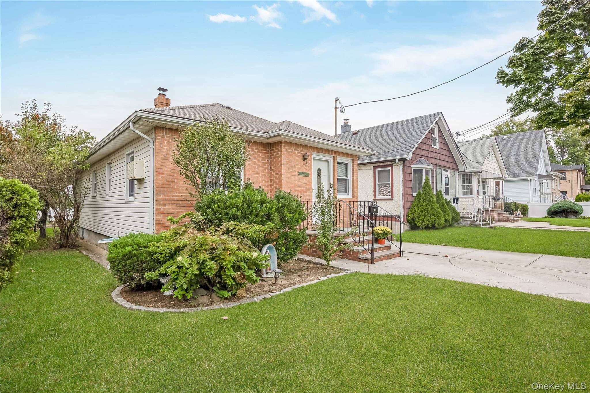 Single Family 262nd Street Queens, NY 11001, MLS-1060354-2