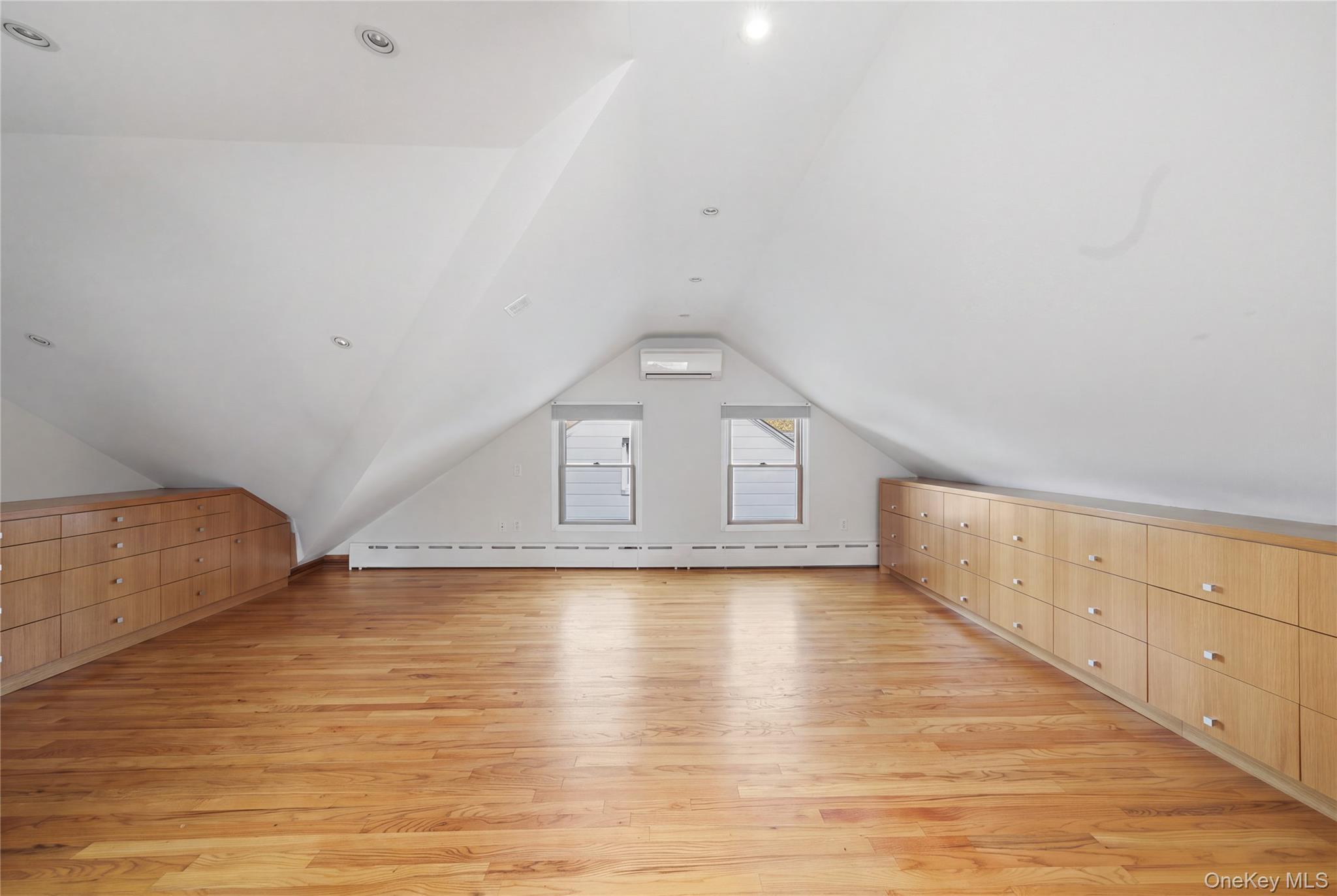 Single Family 69th Lane Queens, NY 11378, MLS-1060411-17