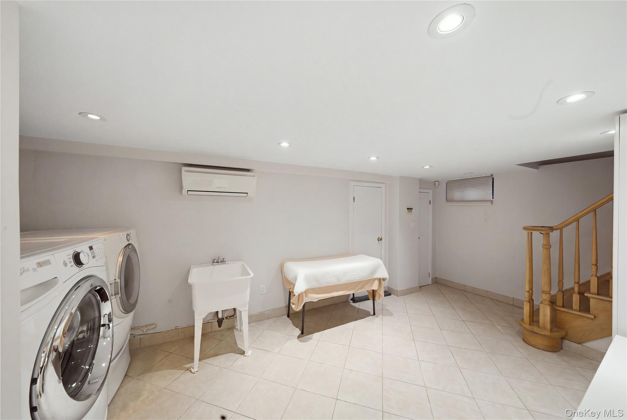 Single Family 69th Lane Queens, NY 11378, MLS-1060411-25
