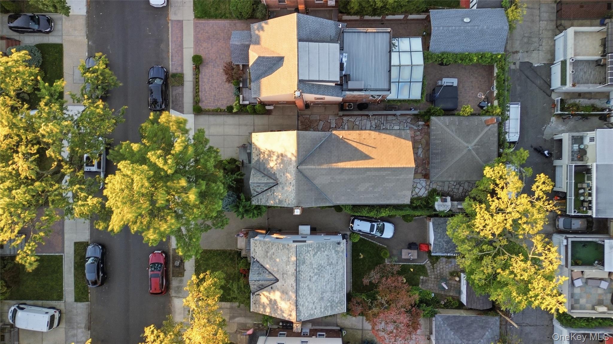 Single Family 69th Lane Queens, NY 11378, MLS-1060411-40
