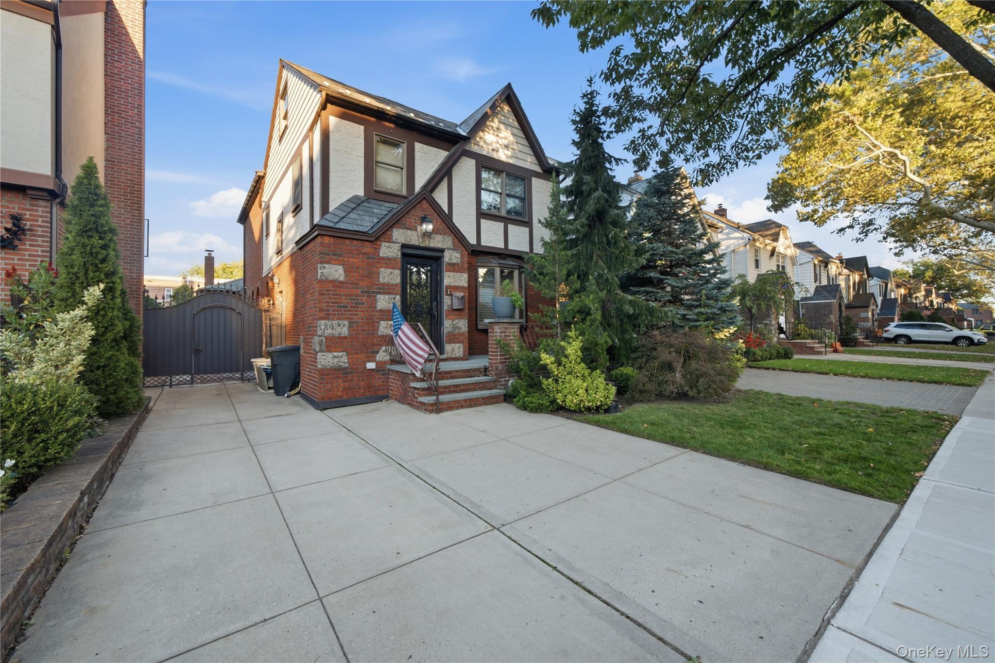 Single Family 69th Lane Queens, NY 11378, MLS-1060411-41