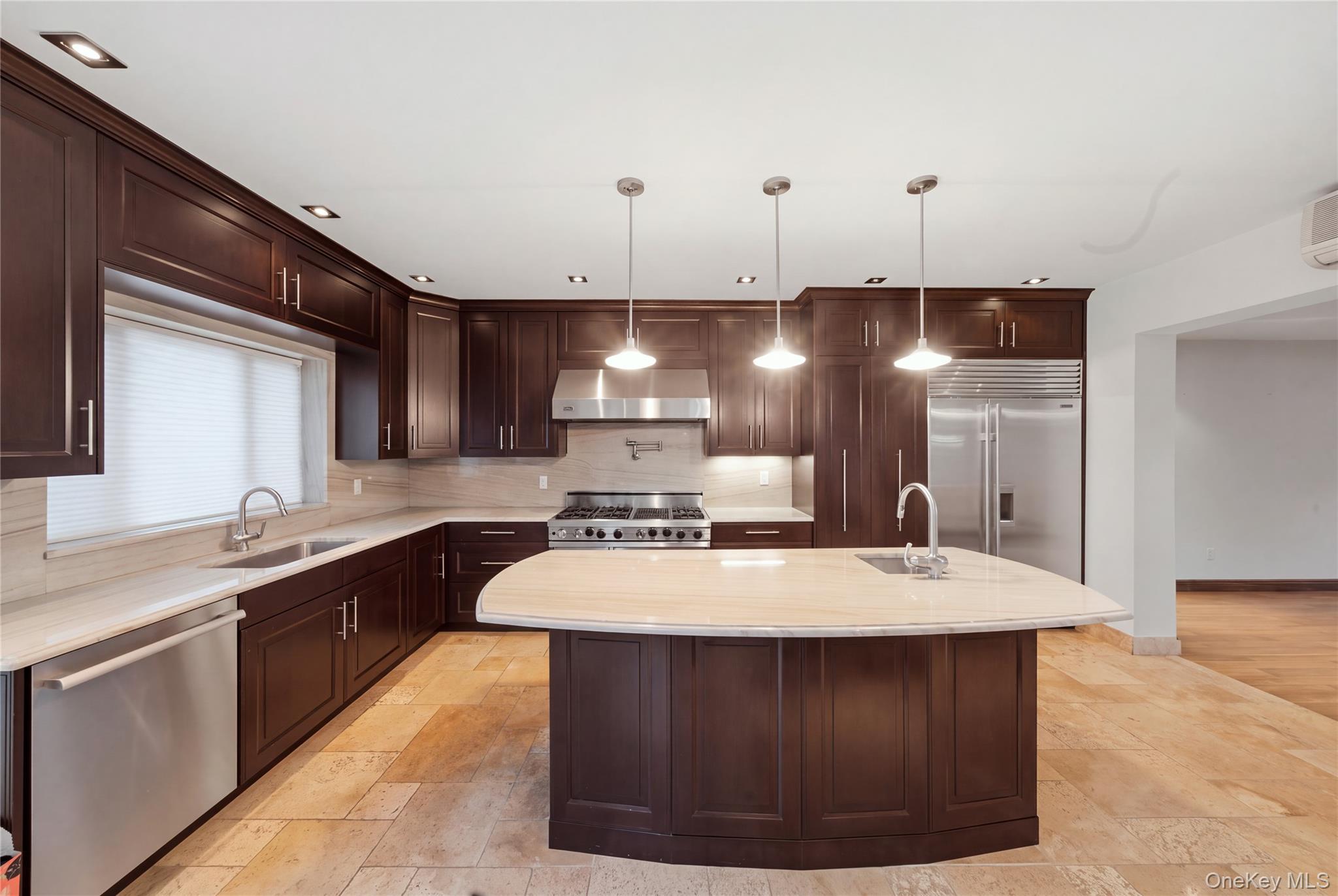 Single Family 69th Lane Queens, NY 11378, MLS-1060411-5