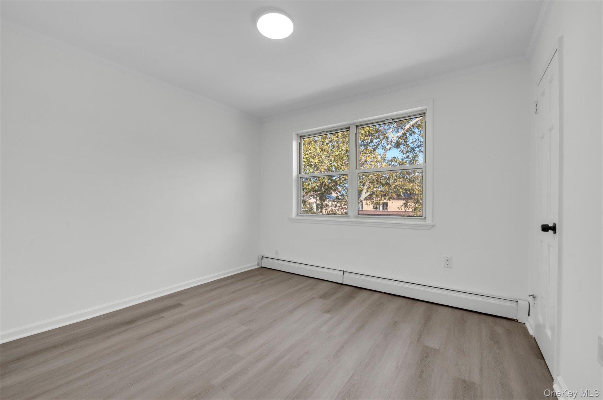 Single Family Utopia Parkway Queens, NY 11365, MLS-1060552-10