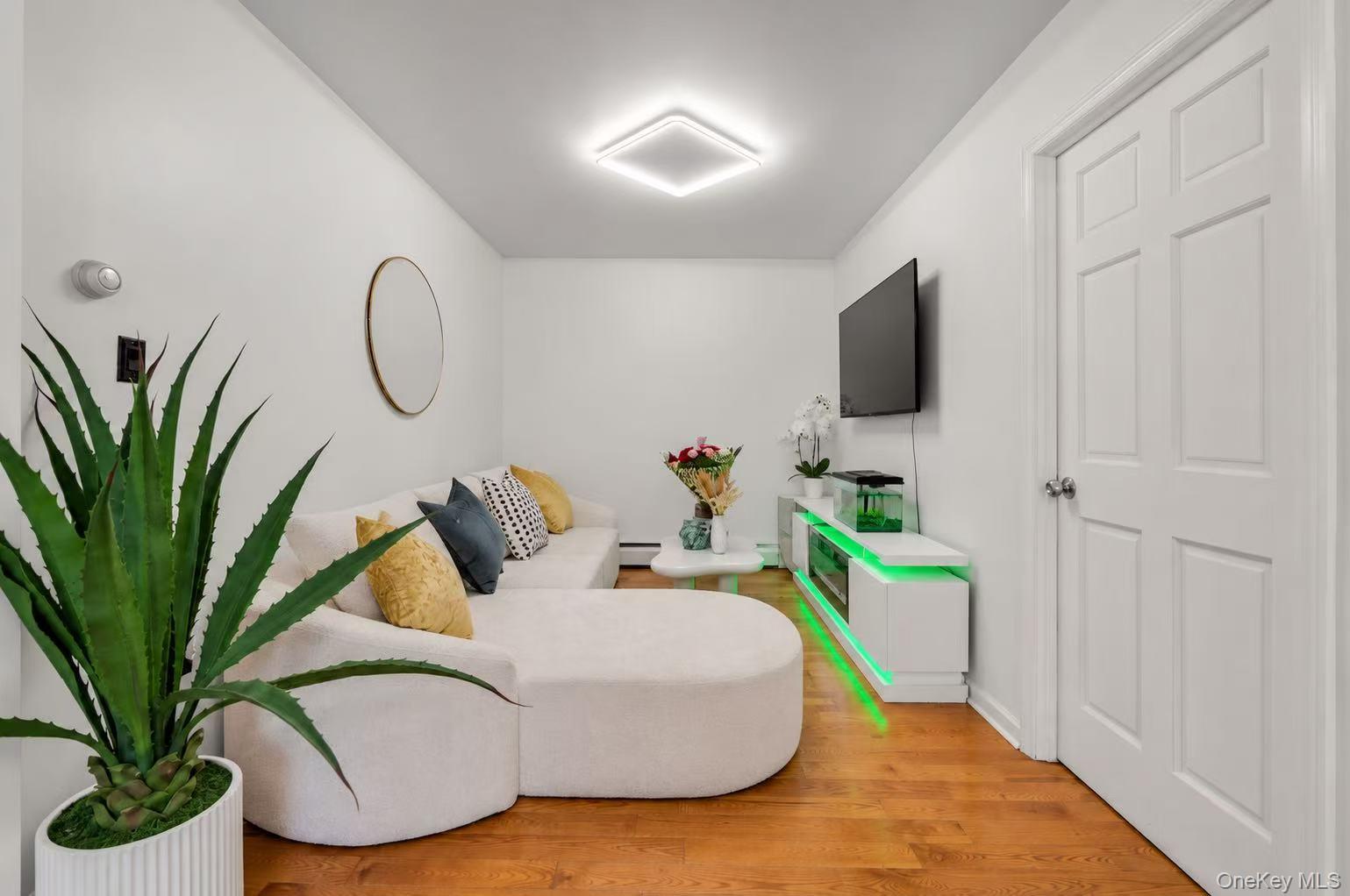 Single Family Utopia Parkway Queens, NY 11365, MLS-1060552-16