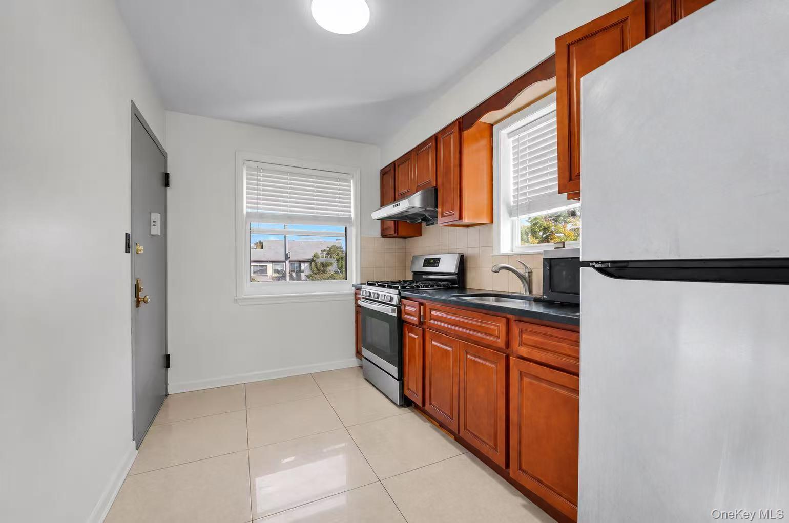 Single Family Utopia Parkway Queens, NY 11365, MLS-1060552-18
