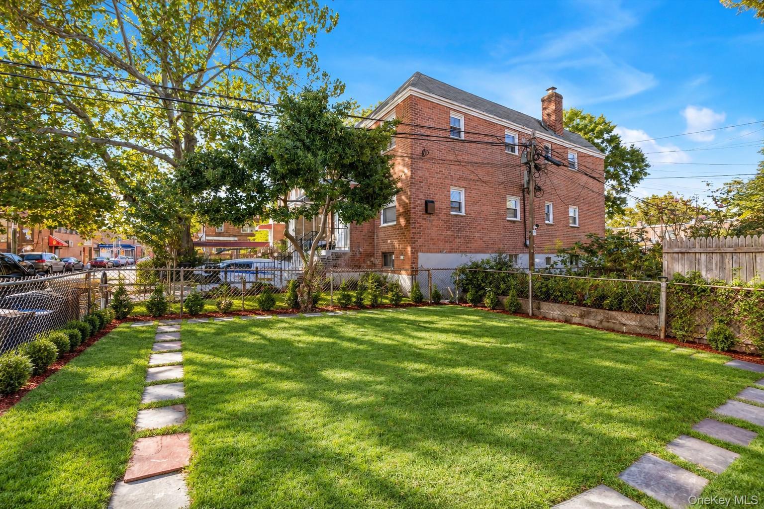 Single Family Utopia Parkway Queens, NY 11365, MLS-1060552-27
