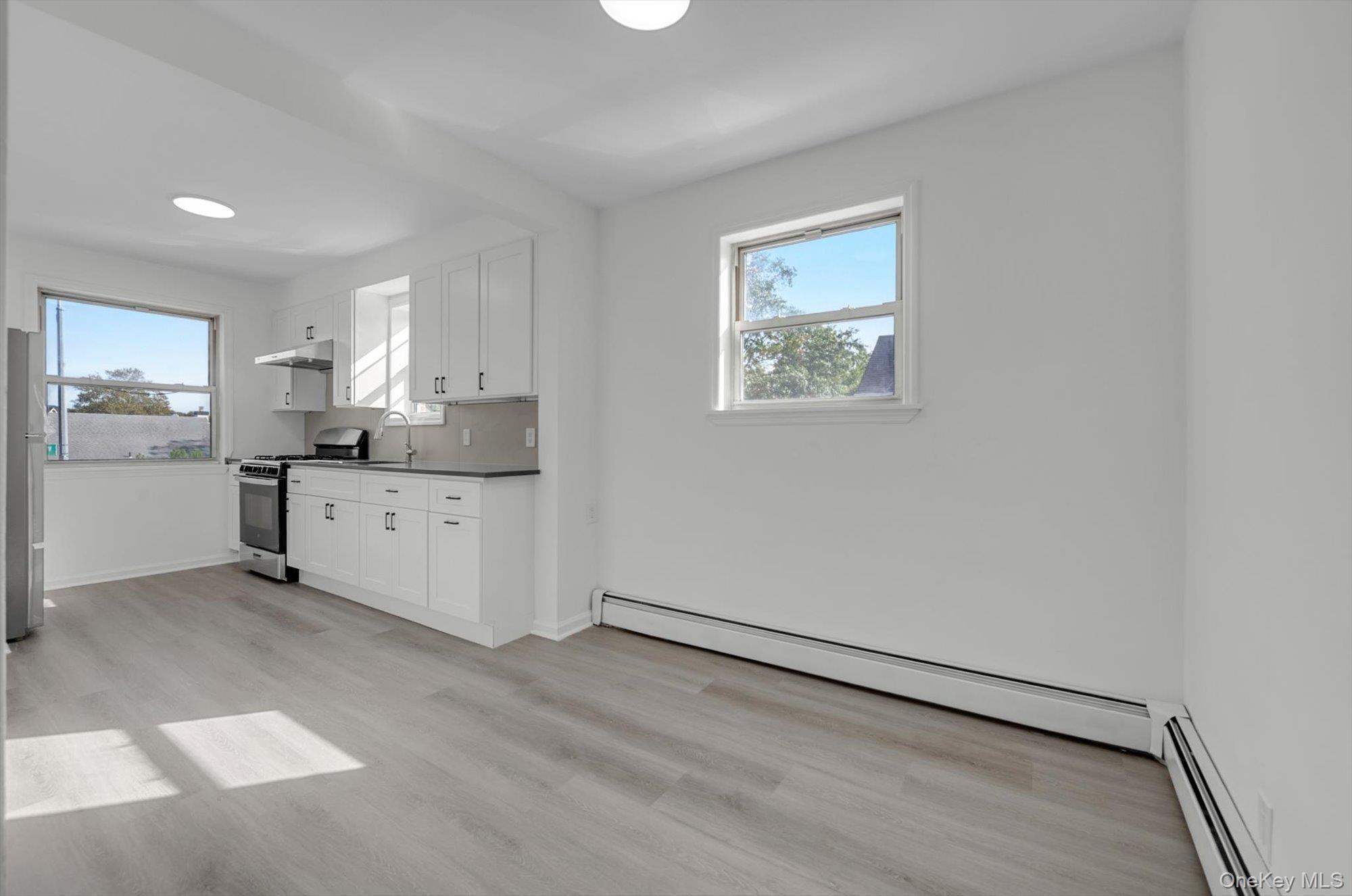 Single Family Utopia Parkway Queens, NY 11365, MLS-1060552-5