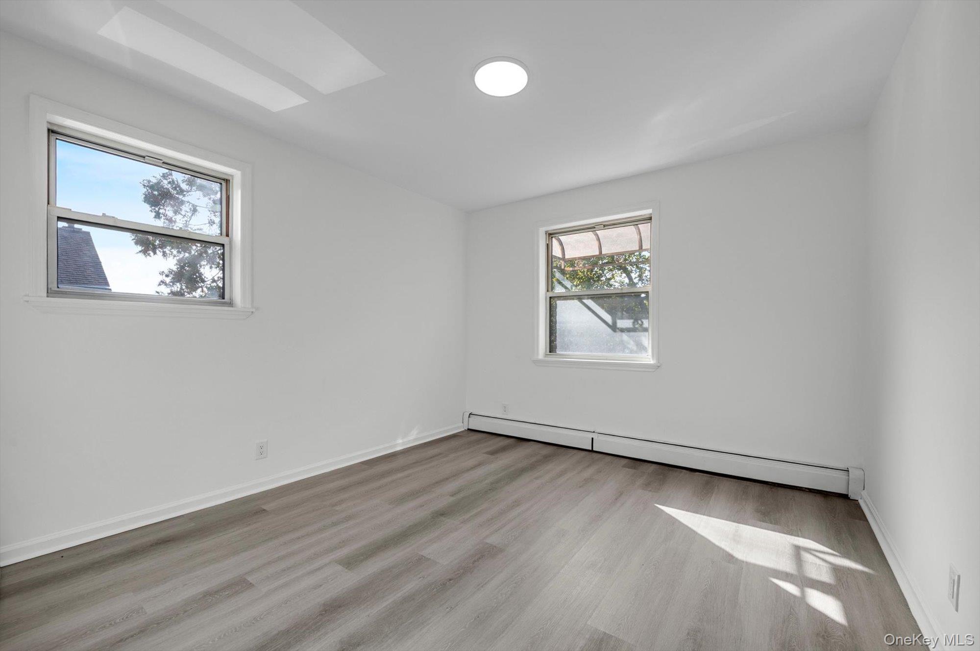 Single Family Utopia Parkway Queens, NY 11365, MLS-1060552-8
