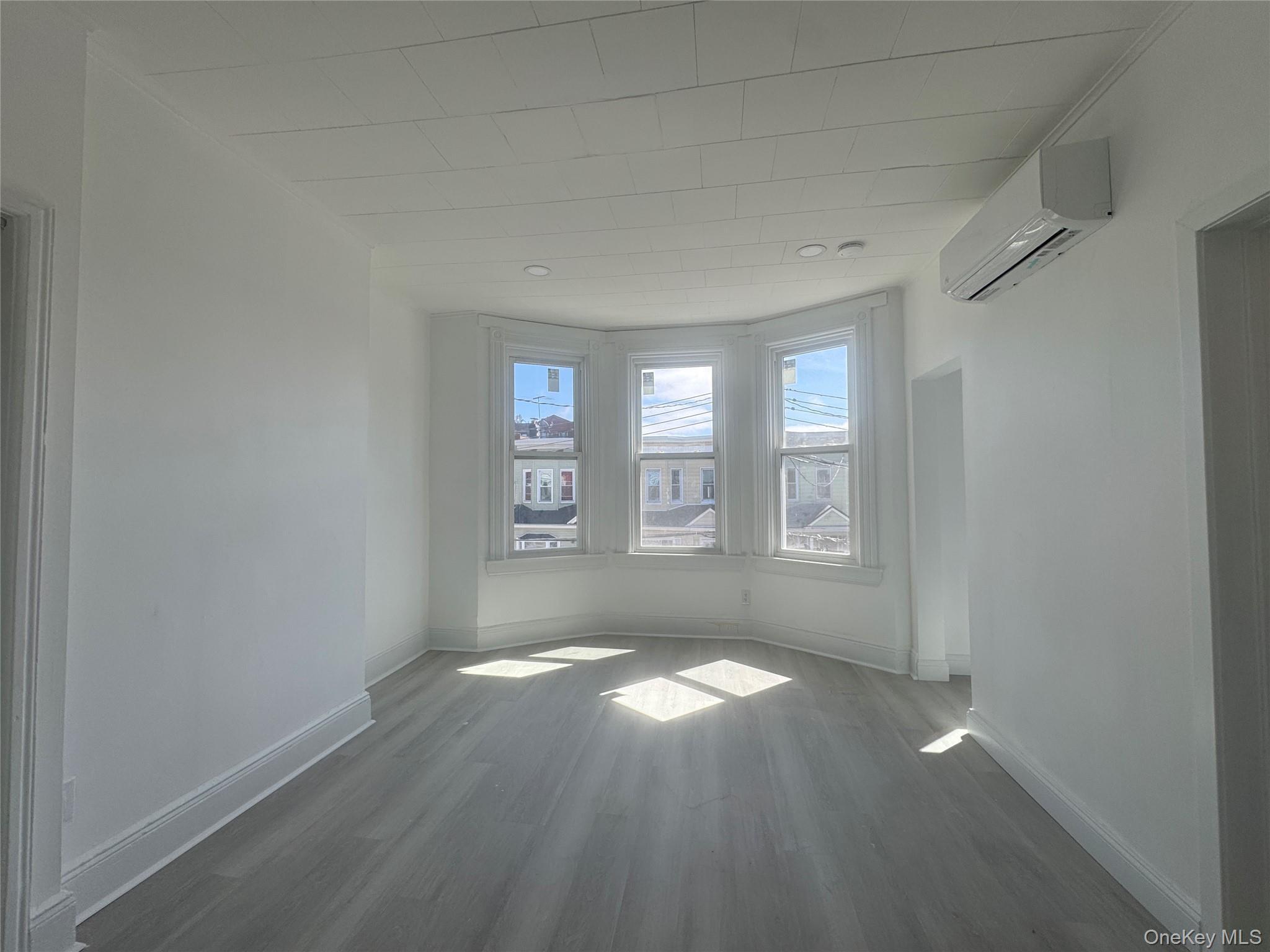 Single Family 88th Avenue Queens, NY 11421, MLS-1060626-11