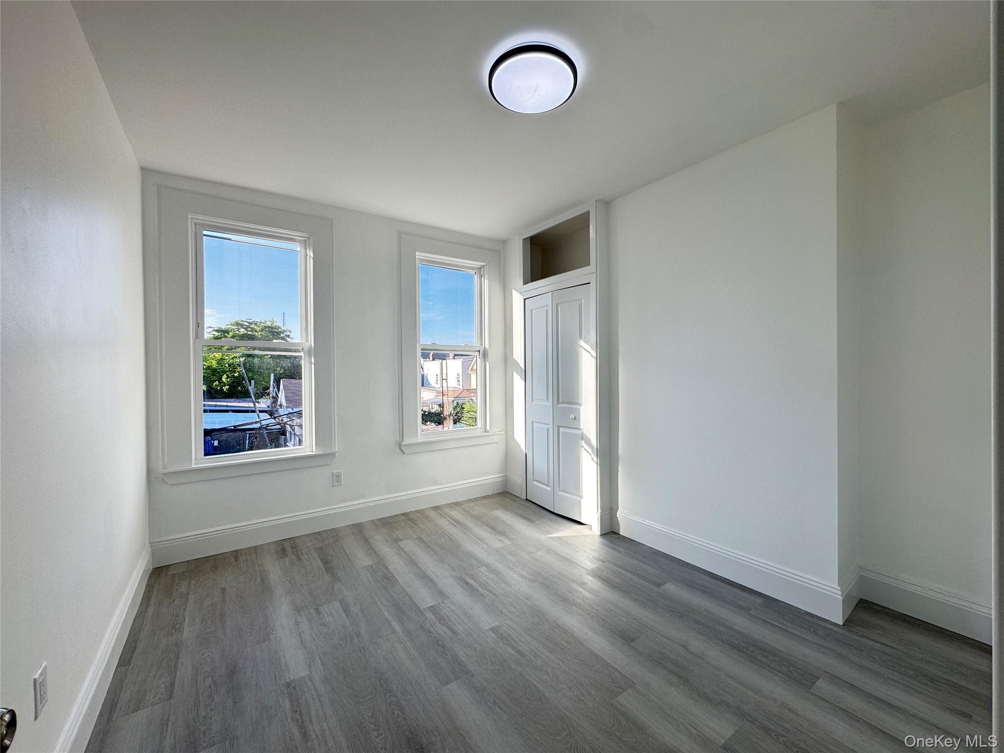 Single Family 88th Avenue Queens, NY 11421, MLS-1060626-19