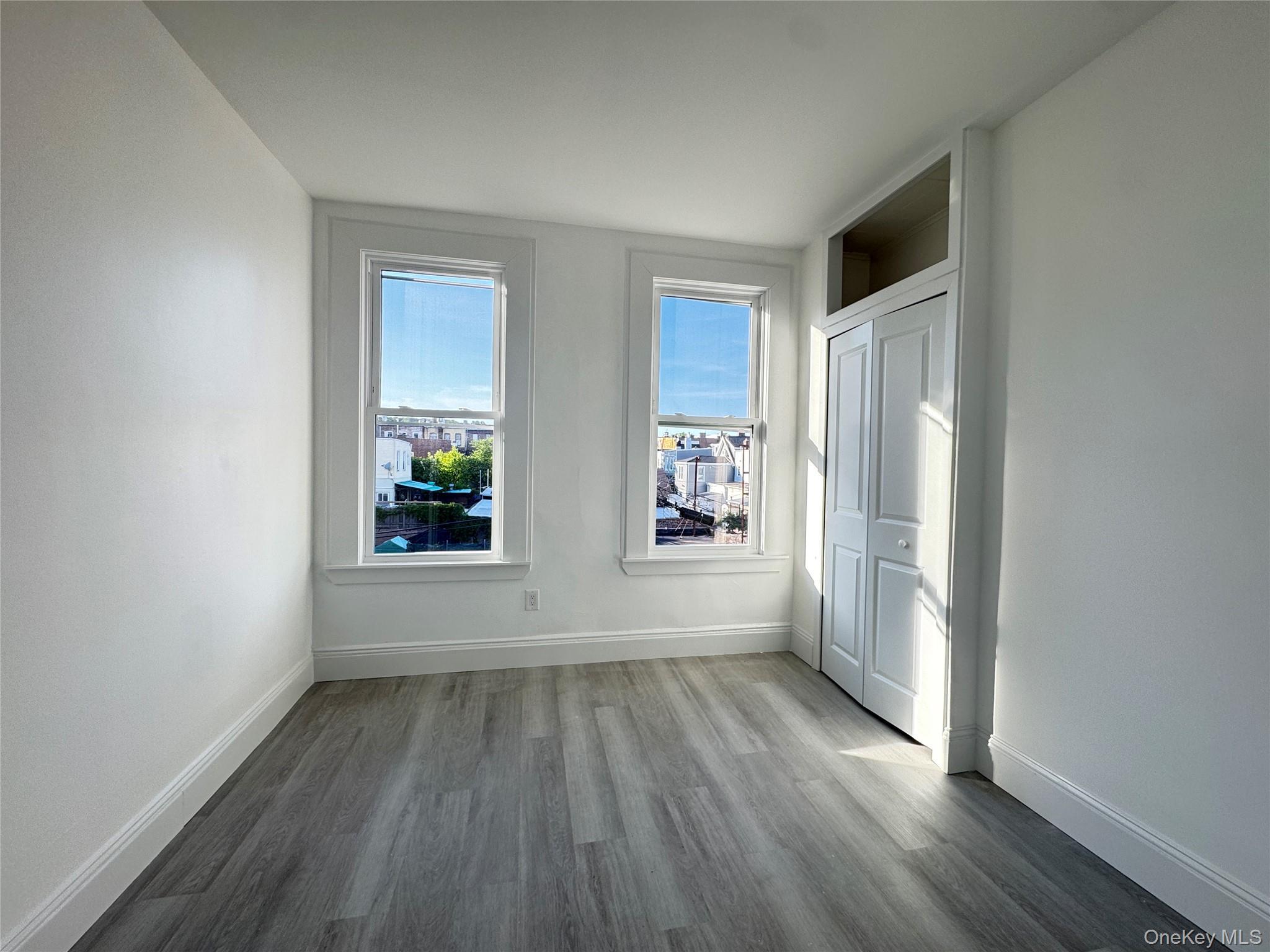 Single Family 88th Avenue Queens, NY 11421, MLS-1060626-21