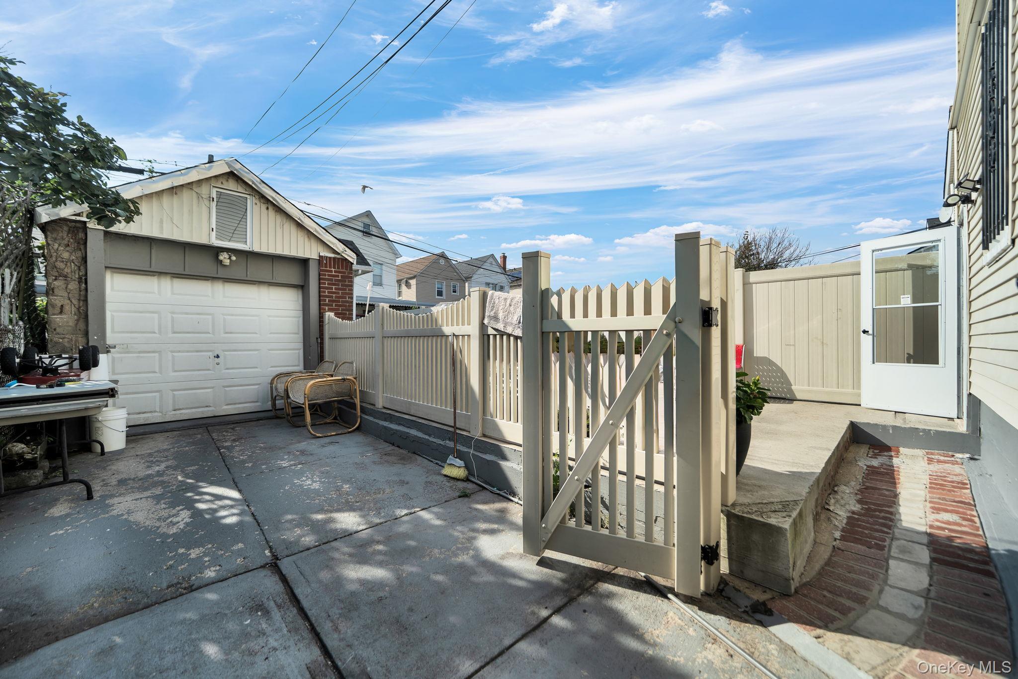 Single Family 131st Street  Queens, NY 11419, MLS-1060636-25