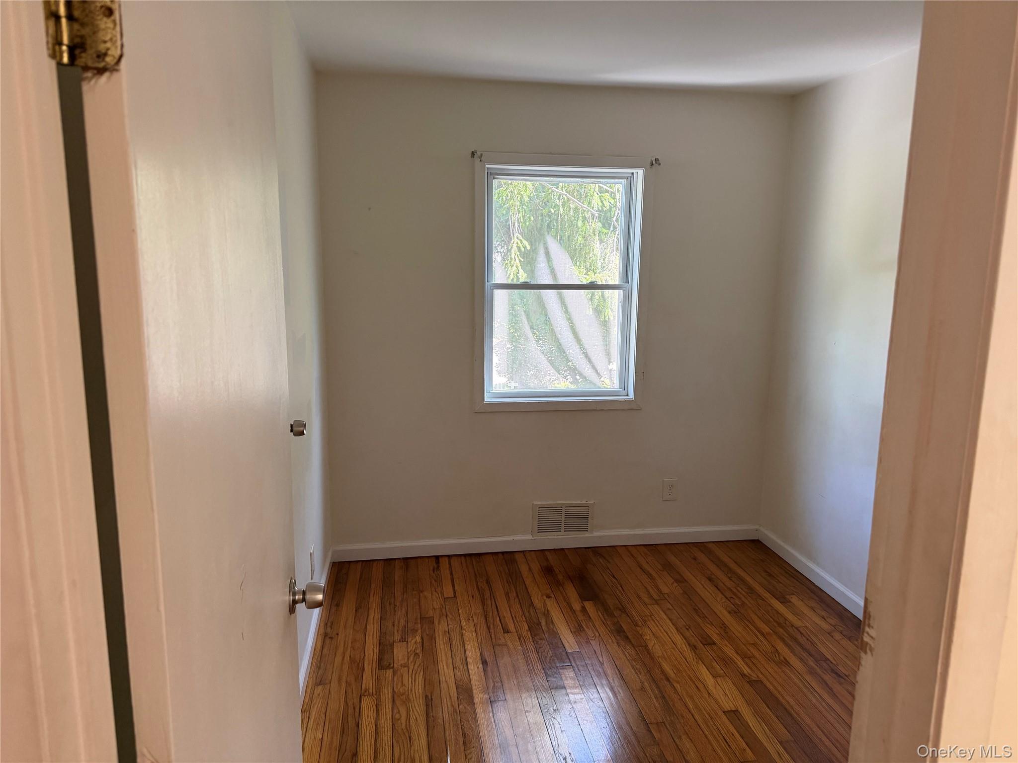 Single Family Doane Avenue  Suffolk County, NY 11713, MLS-1060652-10