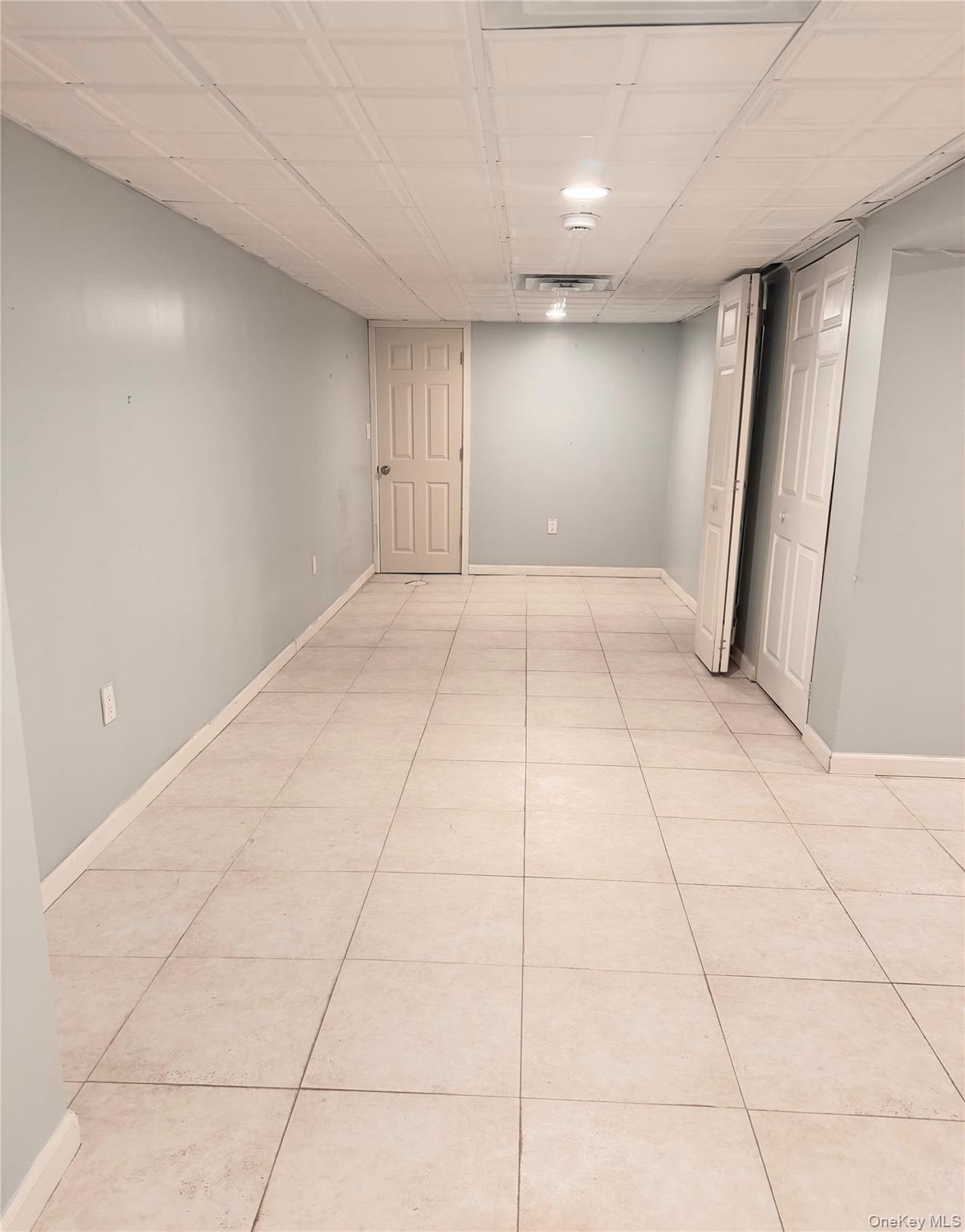 Single Family 180th St Queens, NY 11434, MLS-1060663-20
