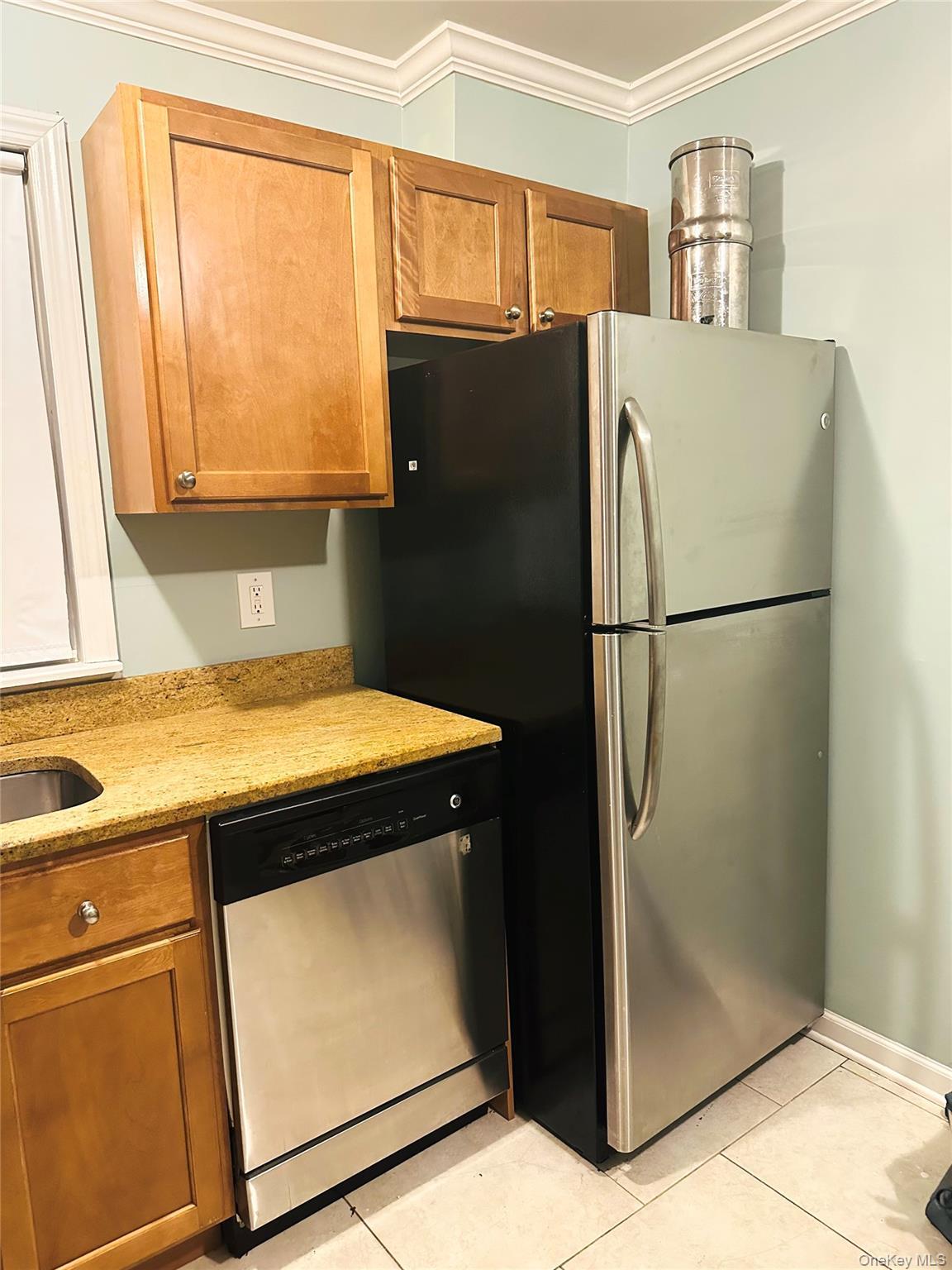 Single Family 180th St Queens, NY 11434, MLS-1060663-24