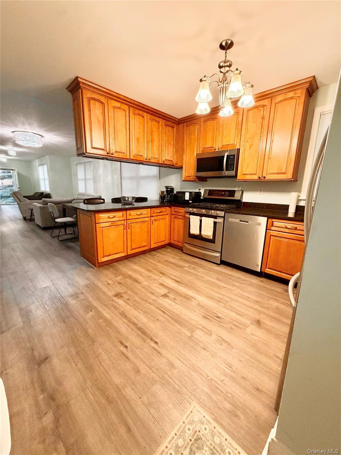 Single Family 180th St Queens, NY 11434, MLS-1060663-7