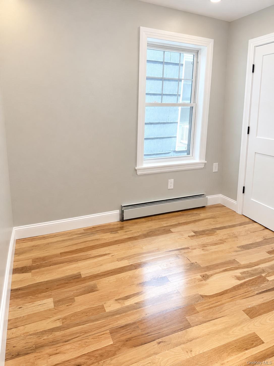 Single Family 78th Avenue Queens, NY 11385, MLS-1060666-22