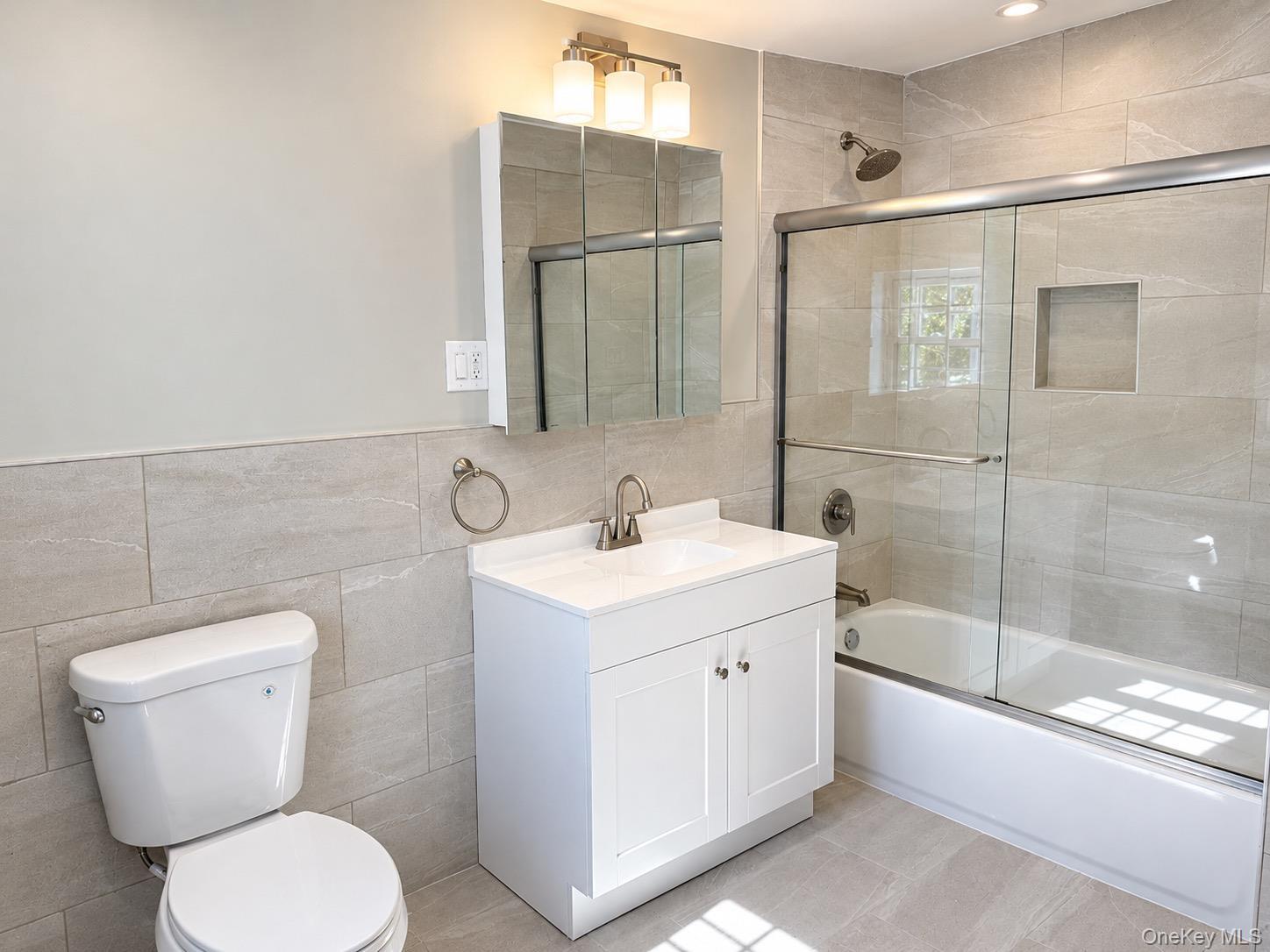 Single Family 78th Avenue Queens, NY 11385, MLS-1060666-6