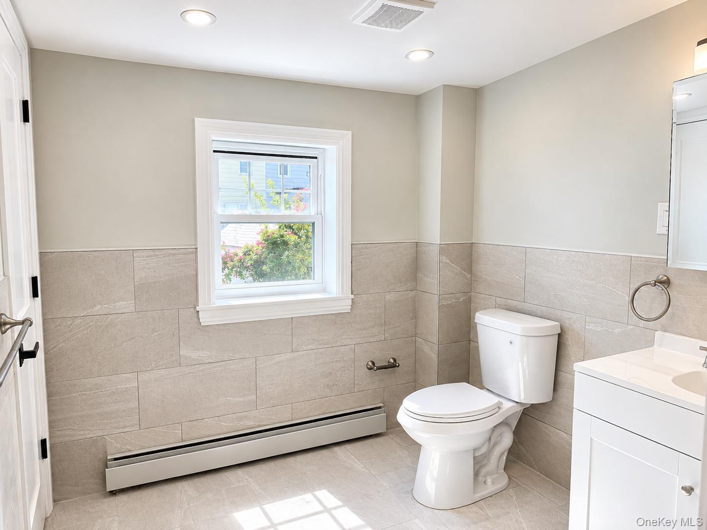 Single Family 78th Avenue Queens, NY 11385, MLS-1060666-7