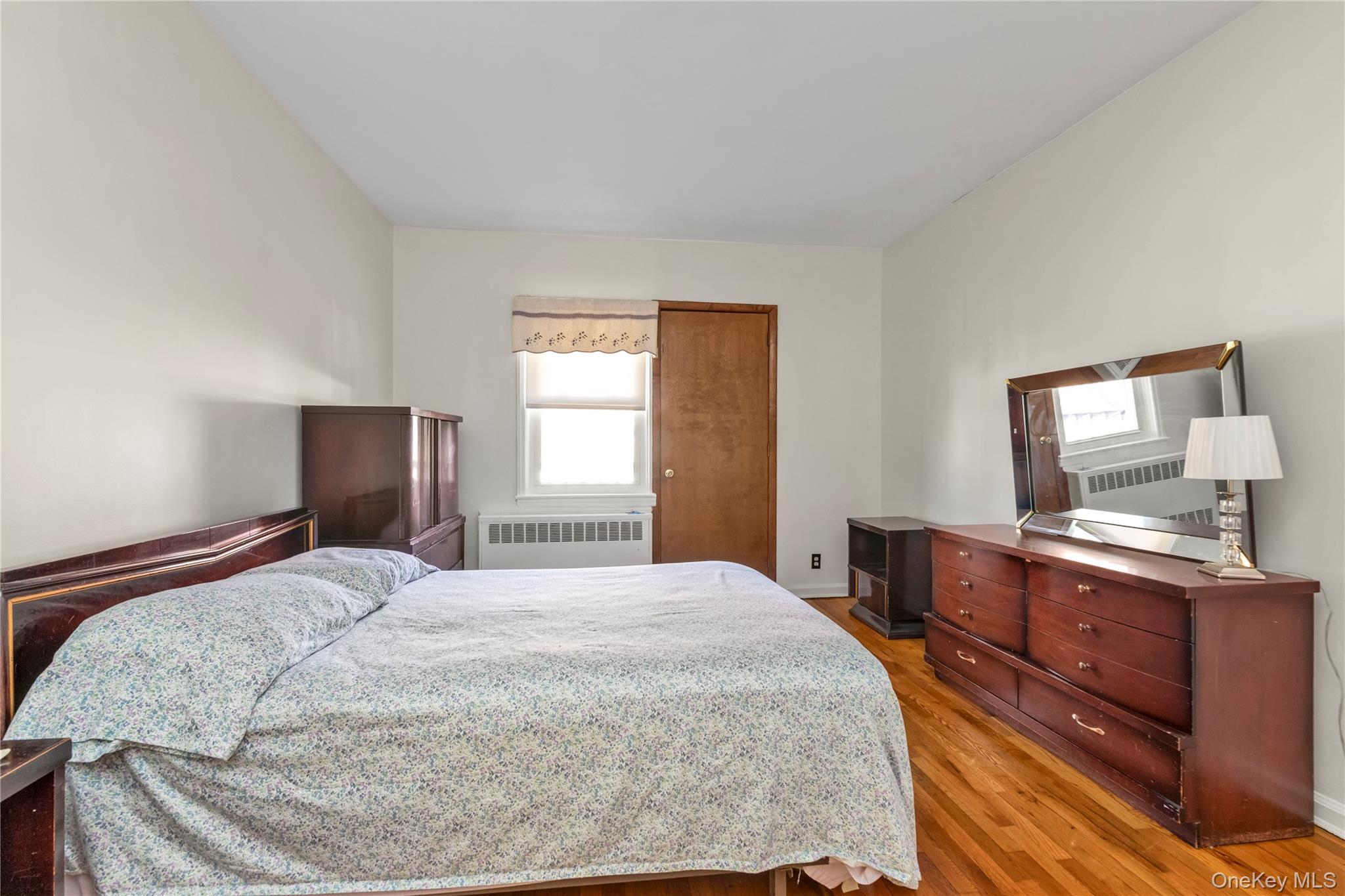 Single Family 46th Road  Queens, NY 11358, MLS-1060684-10