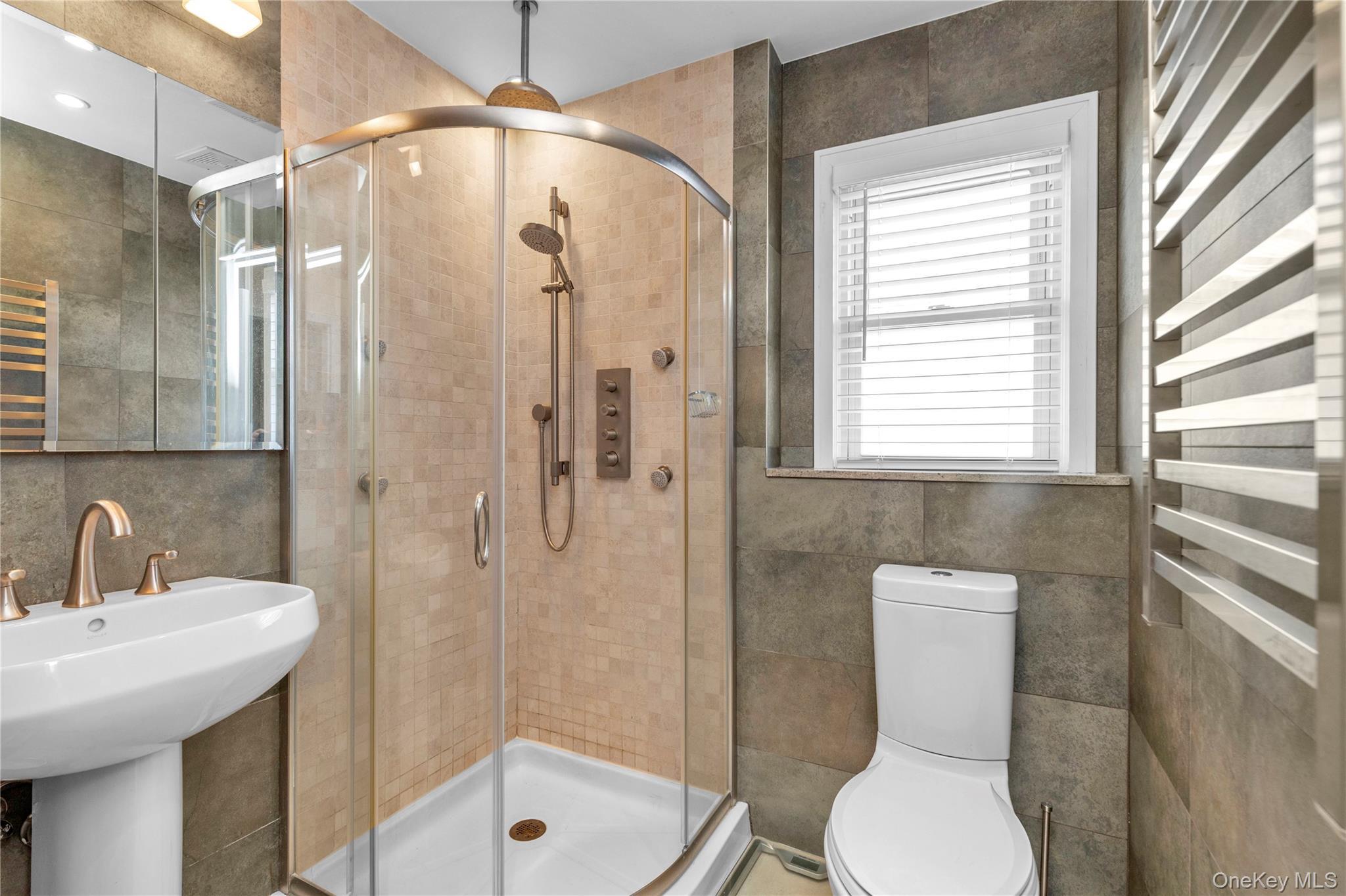 Single Family 11th Avenue Queens, NY 11357, MLS-1060714-16