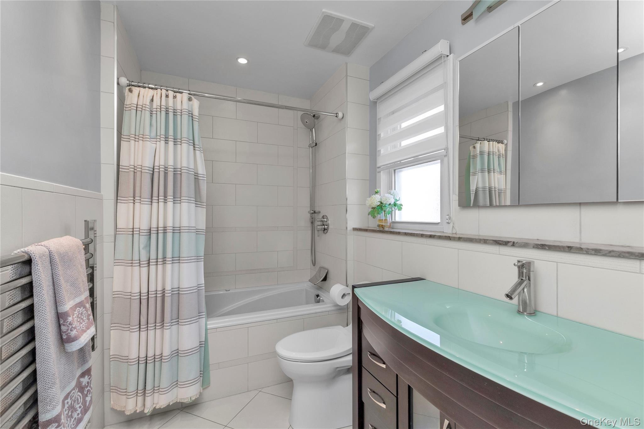 Single Family 11th Avenue Queens, NY 11357, MLS-1060714-17