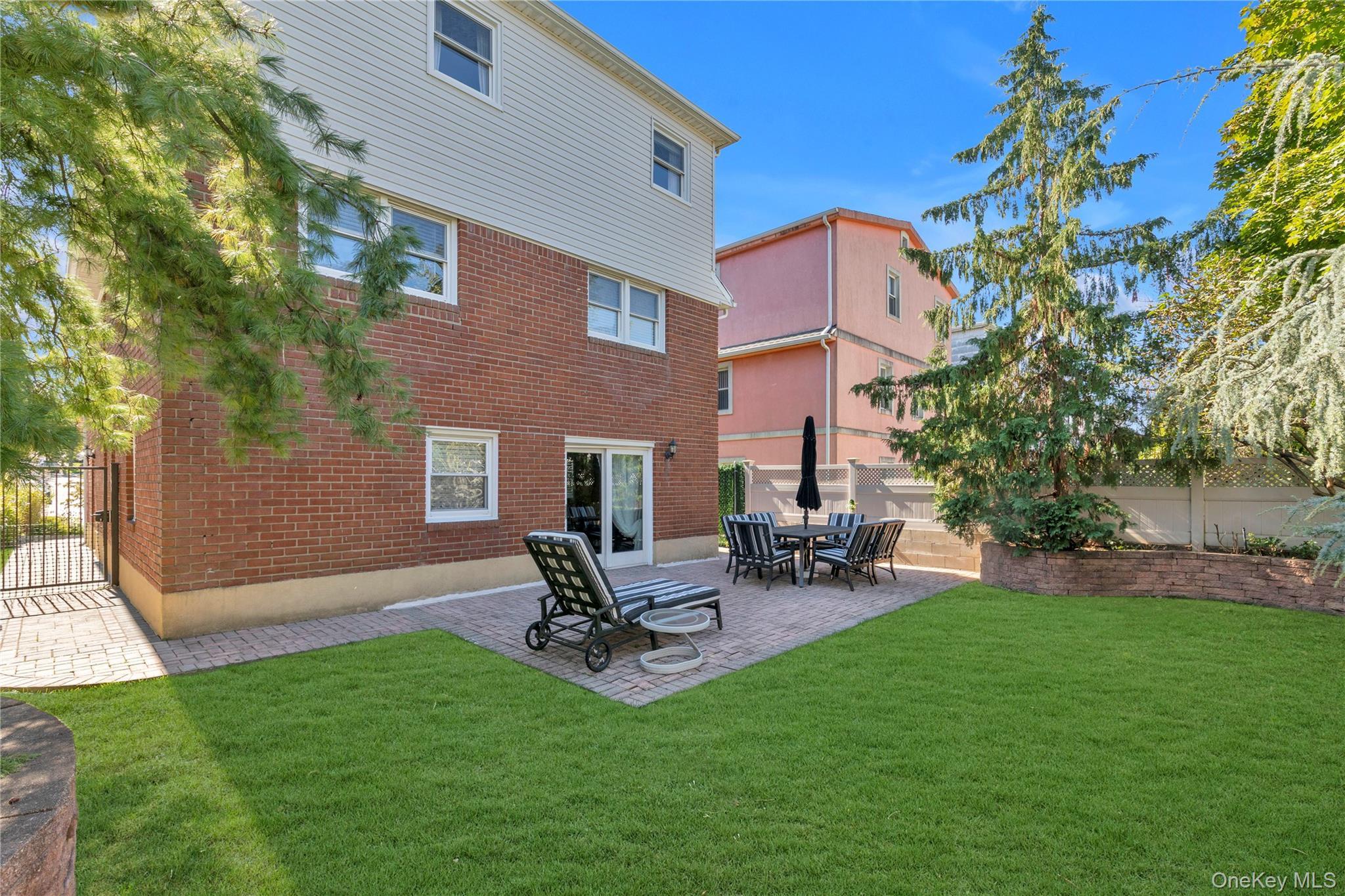 Single Family 11th Avenue Queens, NY 11357, MLS-1060714-30