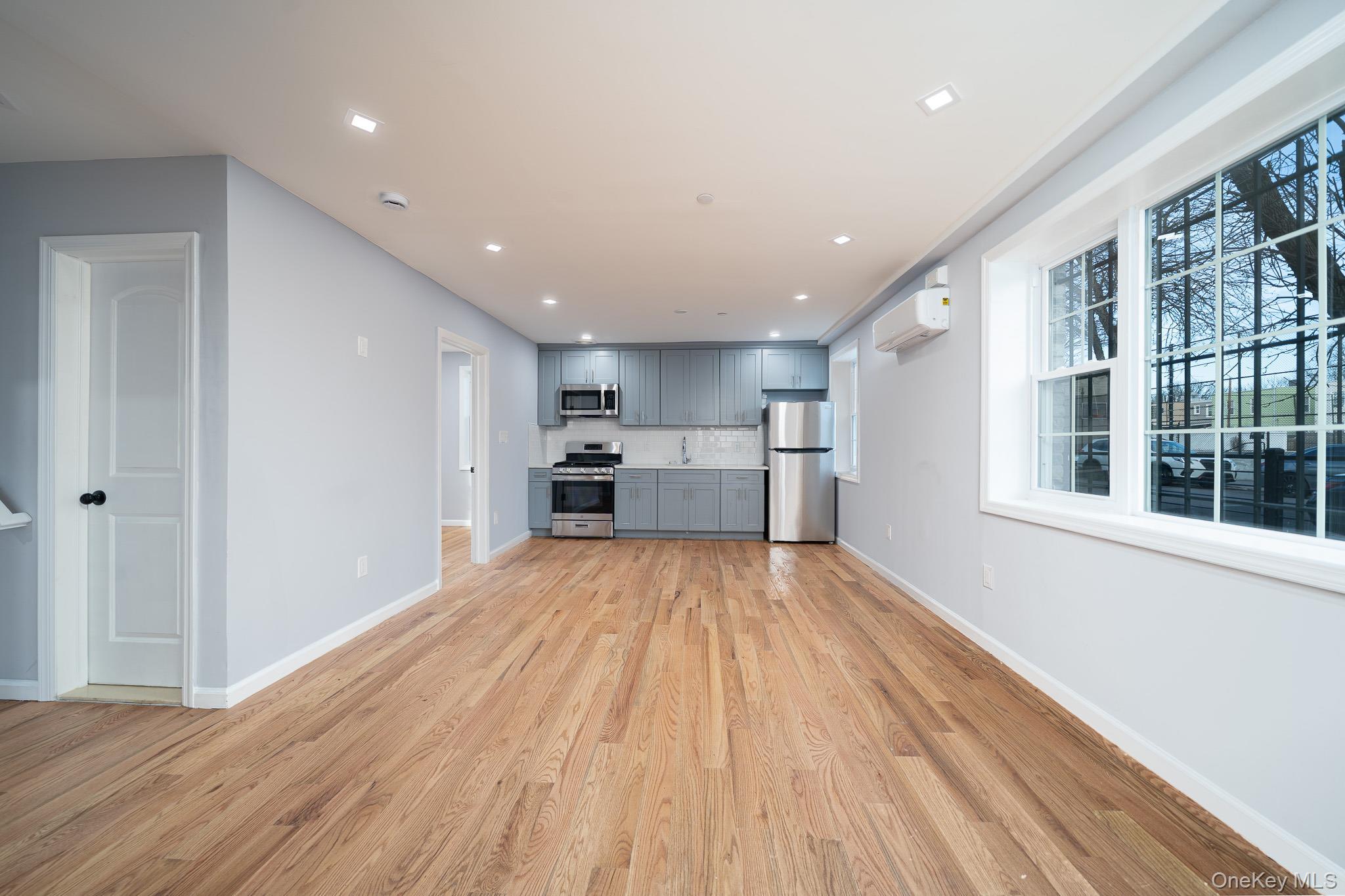 Single Family 70th Street Queens, NY 11385, MLS-1060740-3
