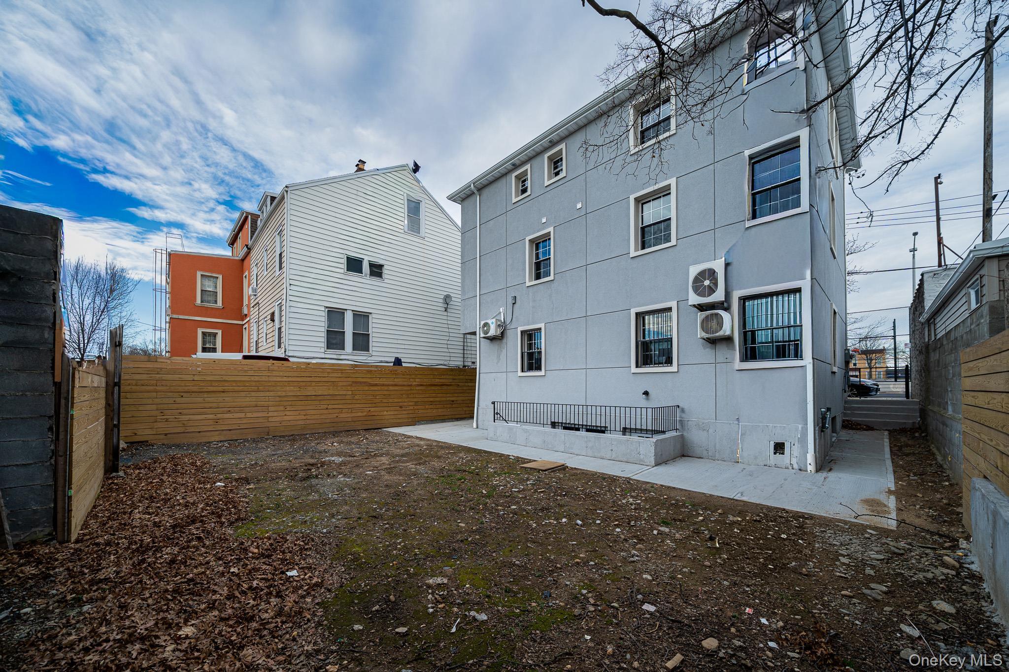 Single Family 70th Street  Queens, NY 11385, MLS-1060740-40