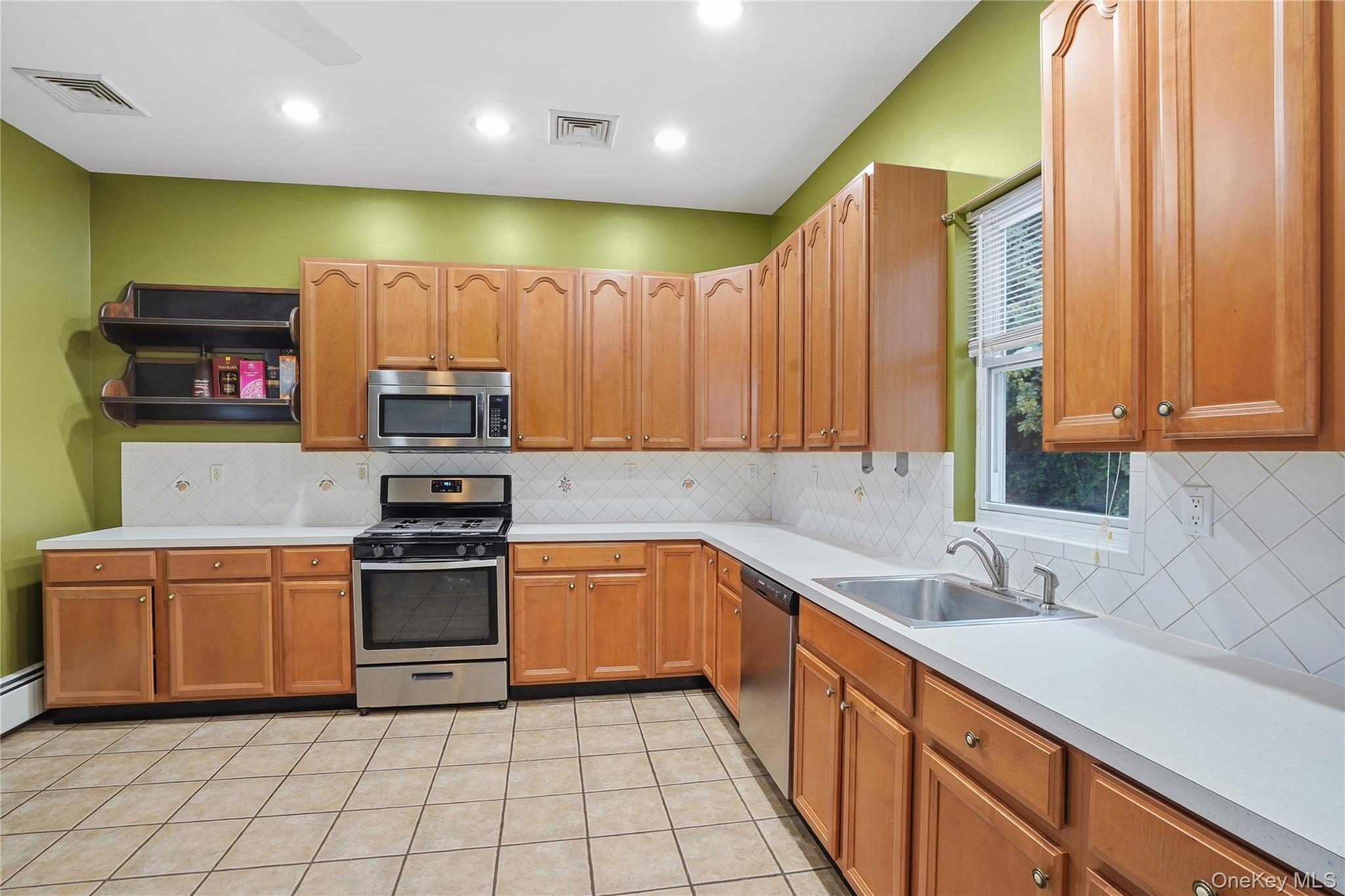 Single Family Maple Avenue Rockland County, NY 10927, MLS-1060751-7