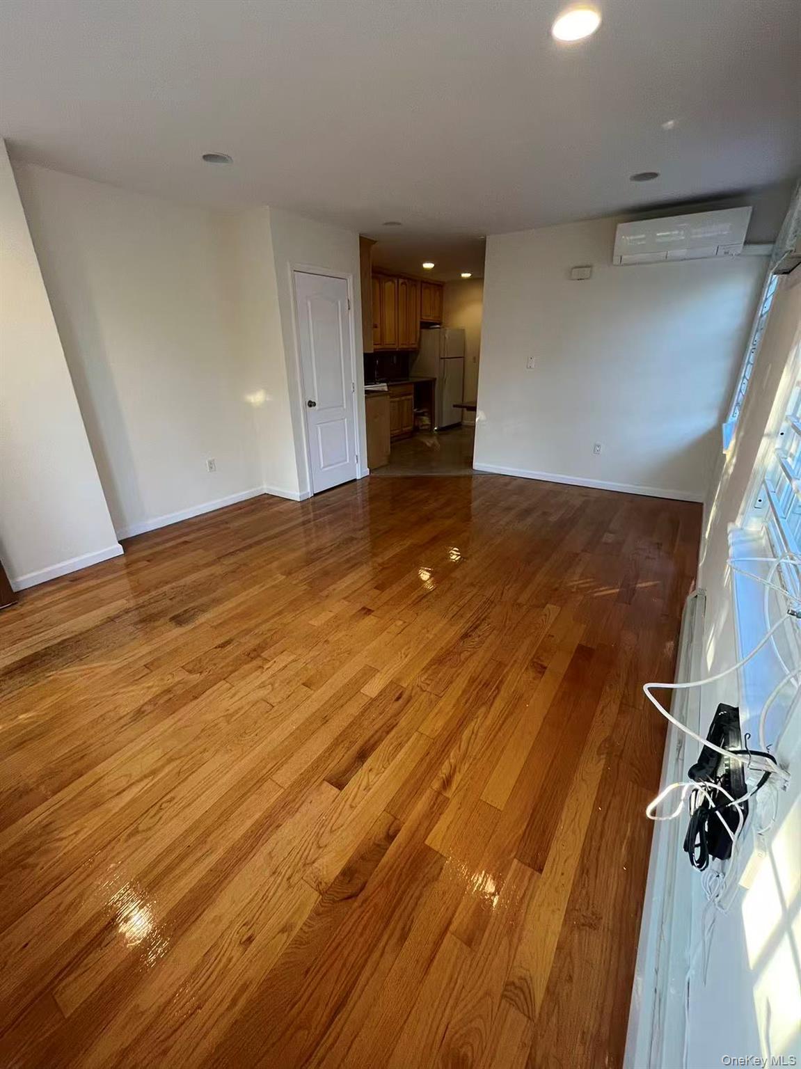 Single Family 185th Street  Queens, NY 11365, MLS-1060775-6