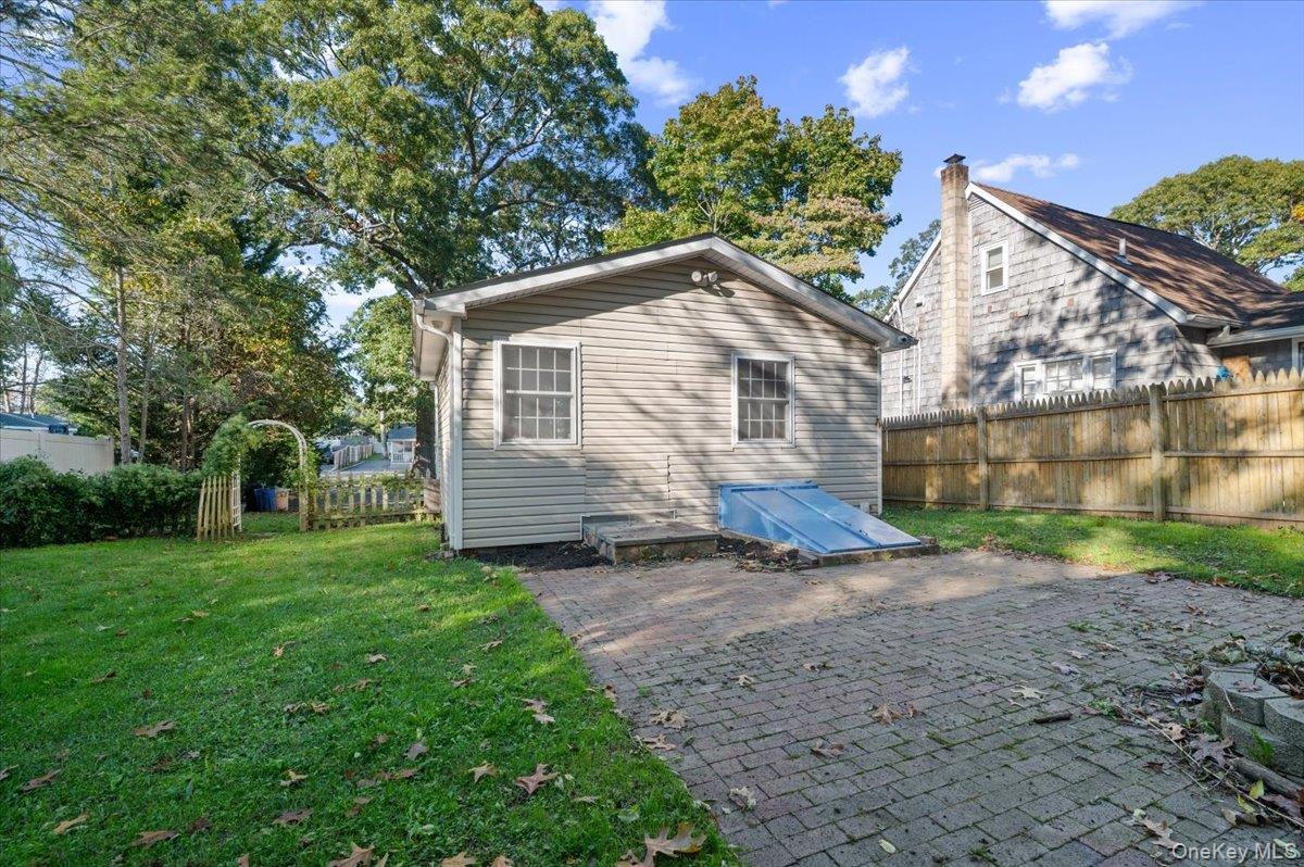 Single Family Ormond Avenue  Suffolk County, NY 11784, MLS-1060785-15