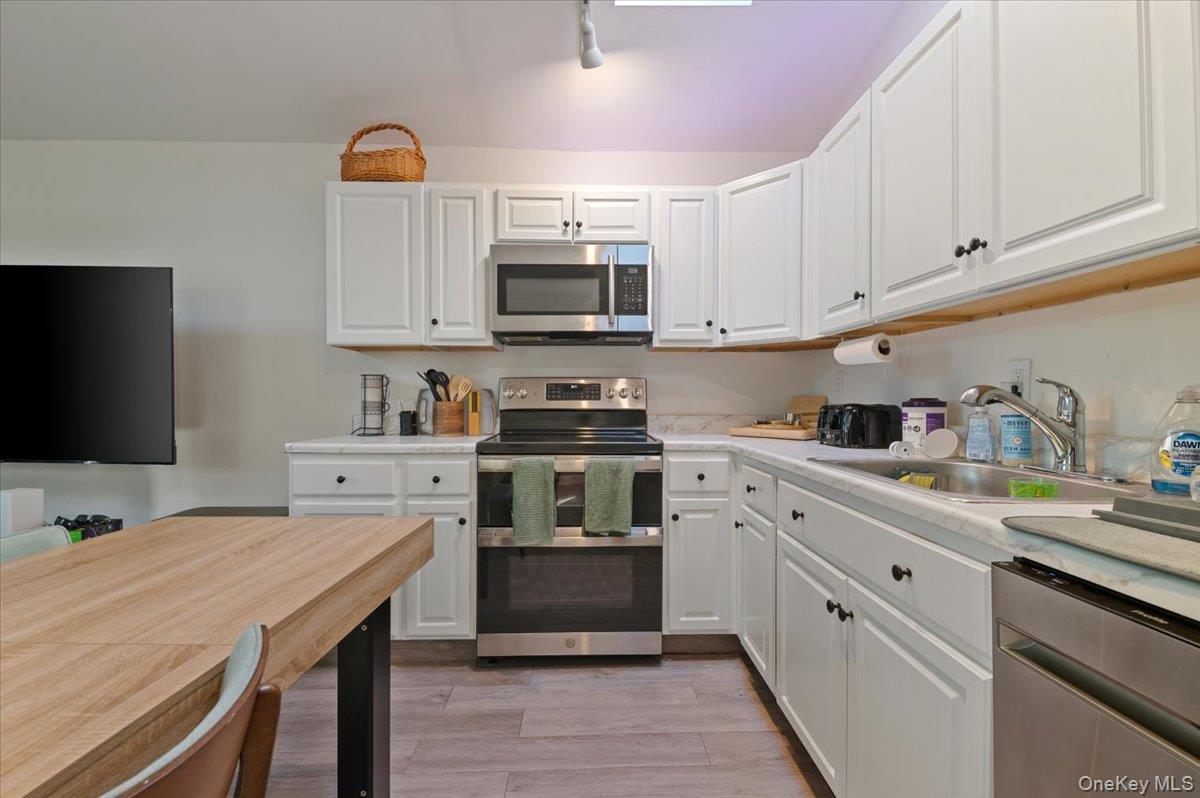 Single Family Ormond Avenue  Suffolk County, NY 11784, MLS-1060785-4
