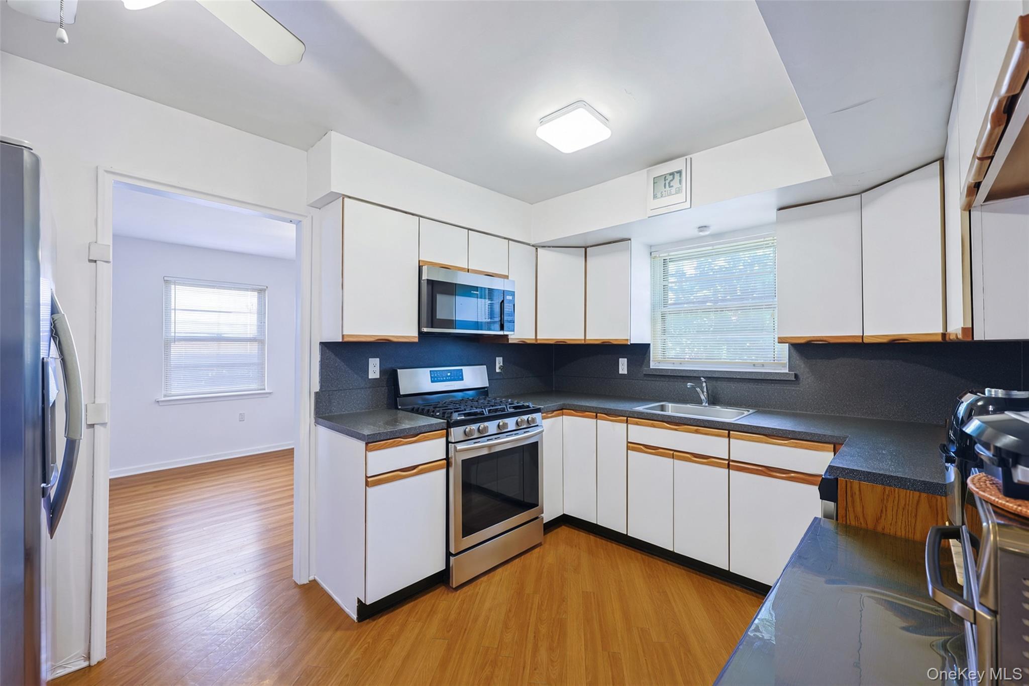 Single Family 209th Street Queens, NY 11360, MLS-1060827-18
