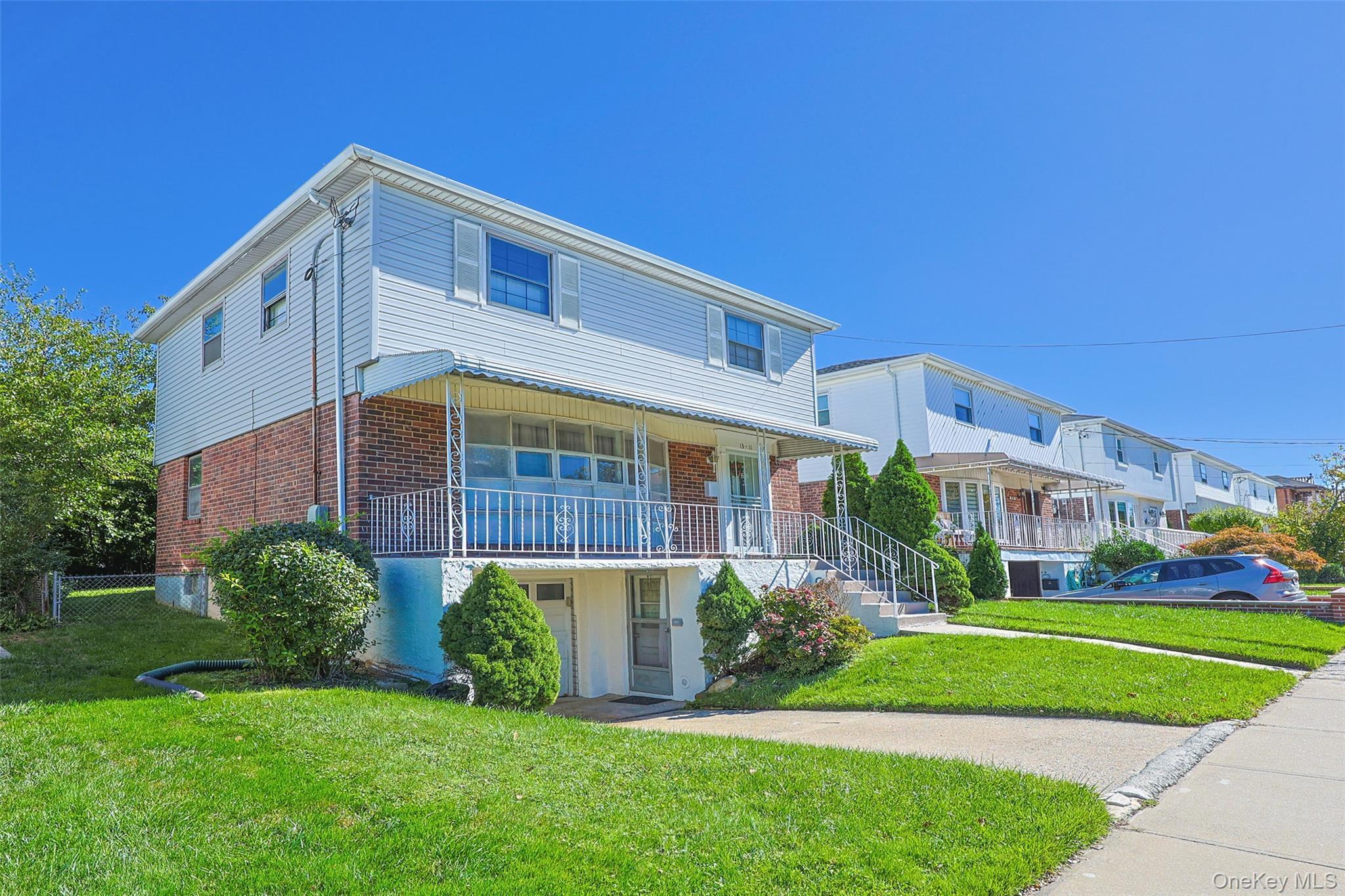 Single Family 209th Street Queens, NY 11360, MLS-1060827-3