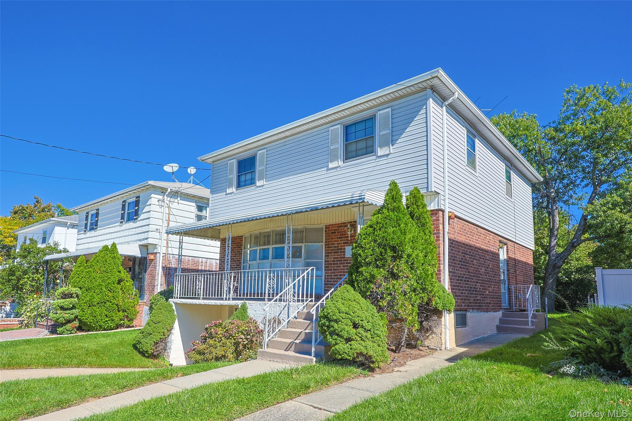 Single Family 209th Street Queens, NY 11360, MLS-1060827-4