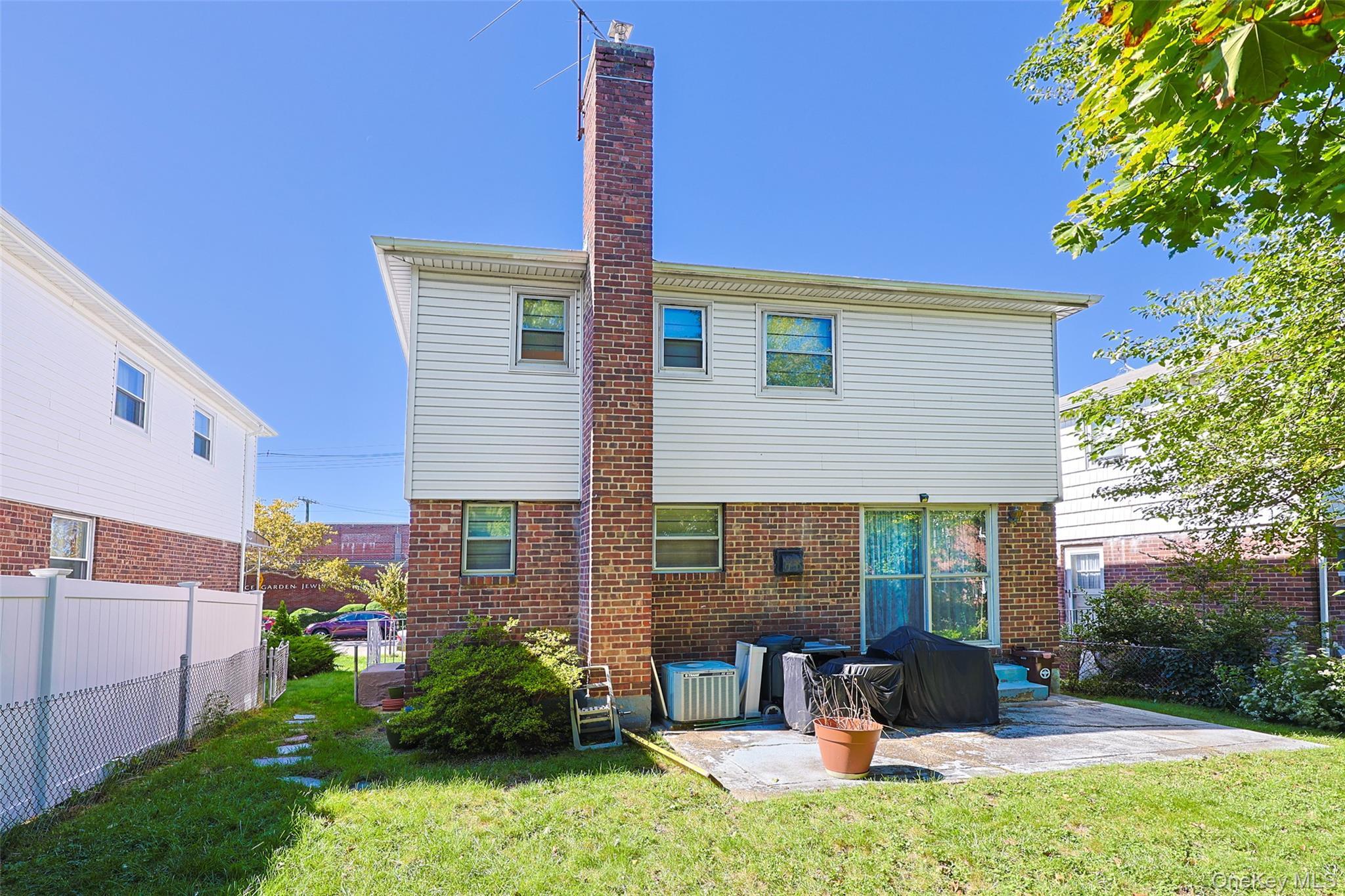 Single Family 209th Street Queens, NY 11360, MLS-1060827-6