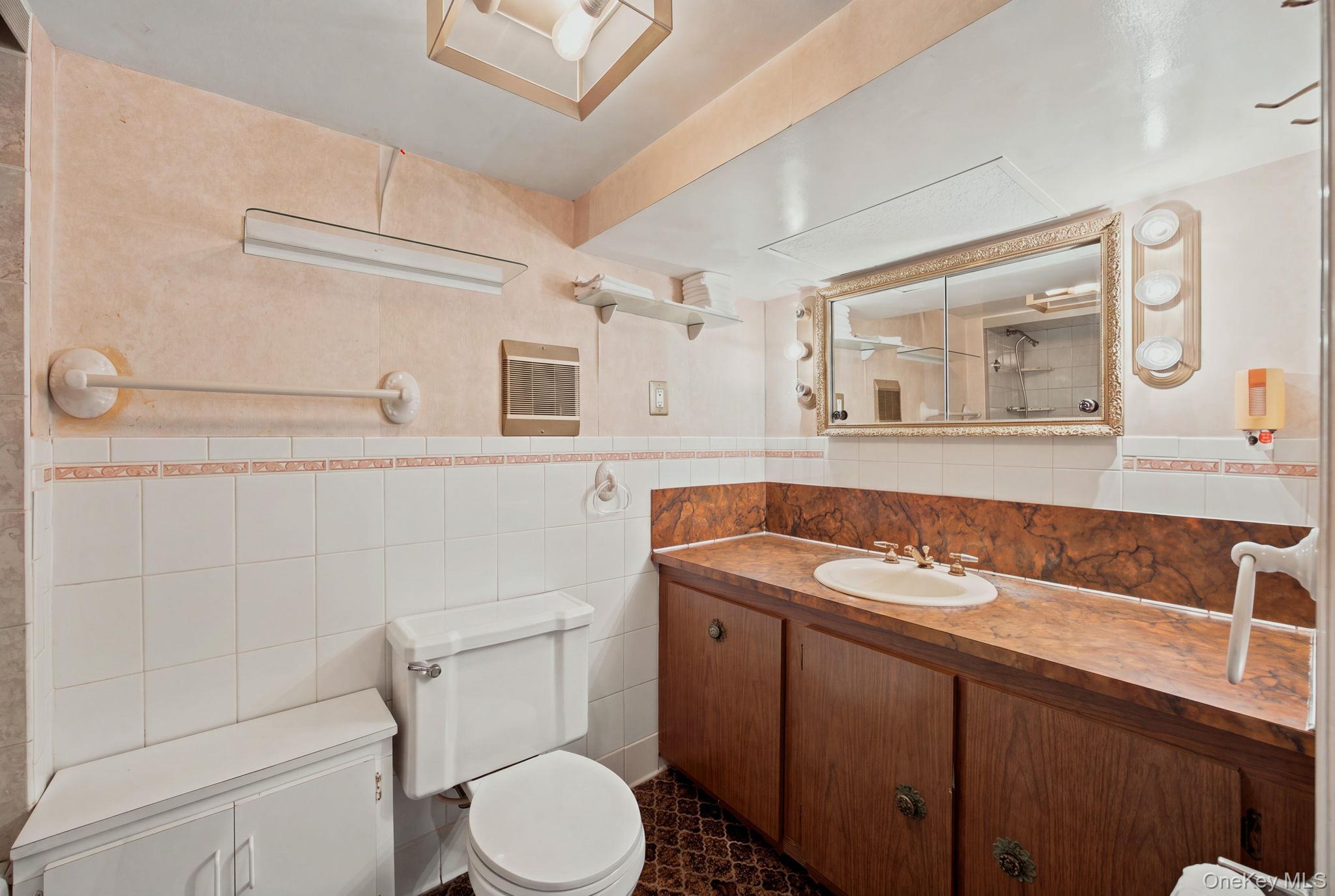 Single Family 36th Street Queens, NY 11105, MLS-1060898-19
