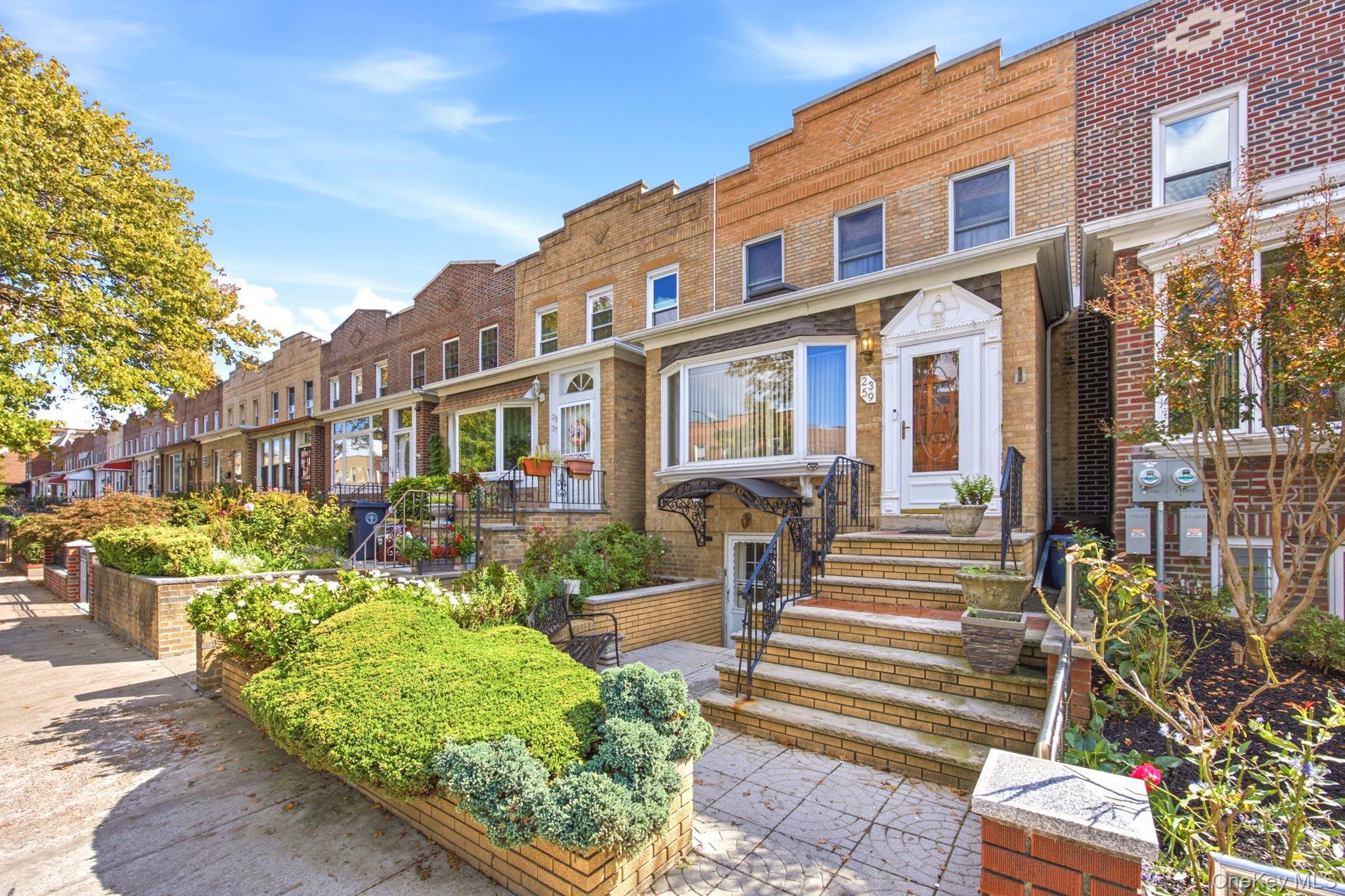 Single Family 36th Street Queens, NY 11105, MLS-1060898-2