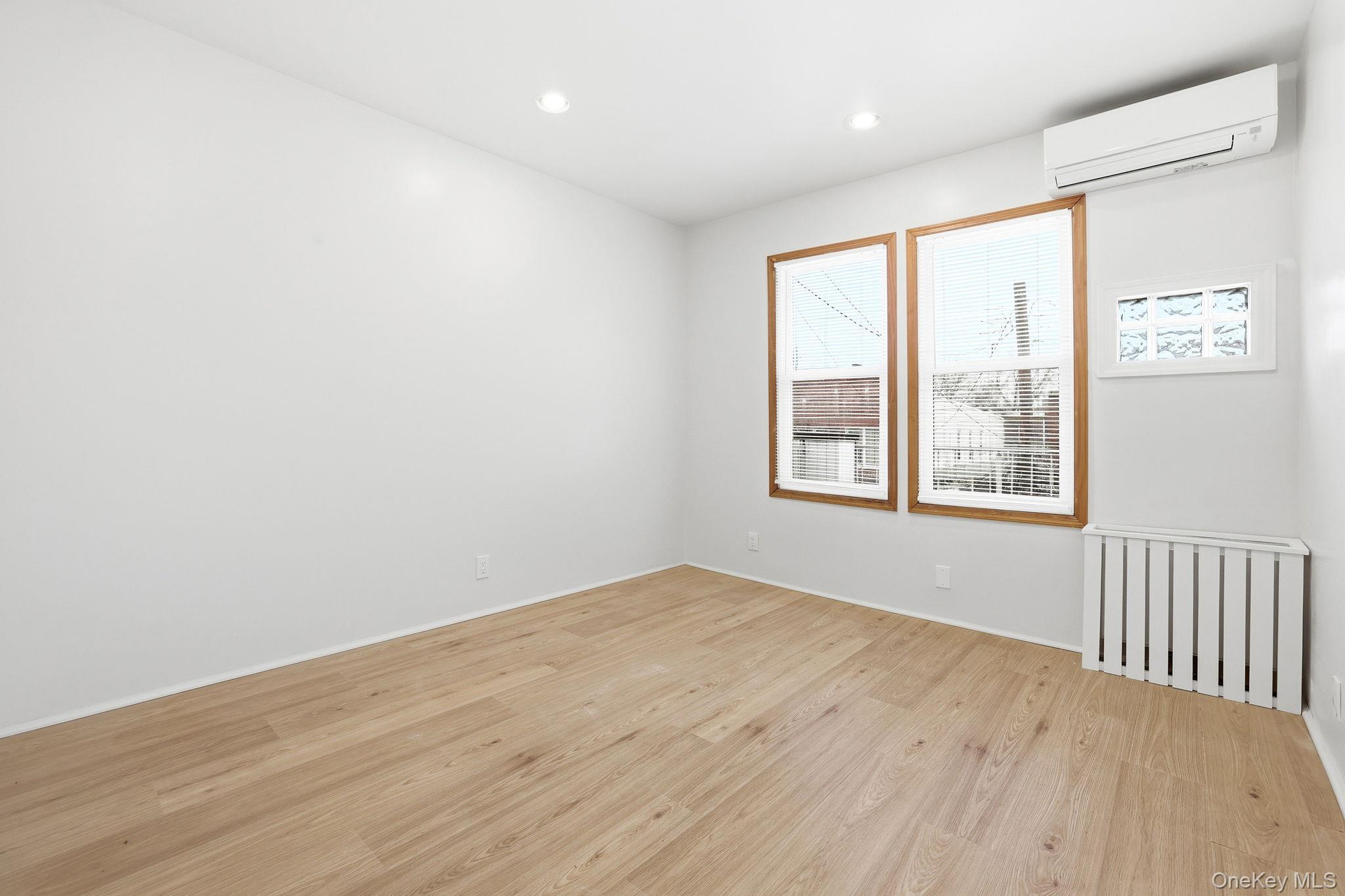 Single Family 68th Avenue Queens, NY 11379, MLS-1060899-19