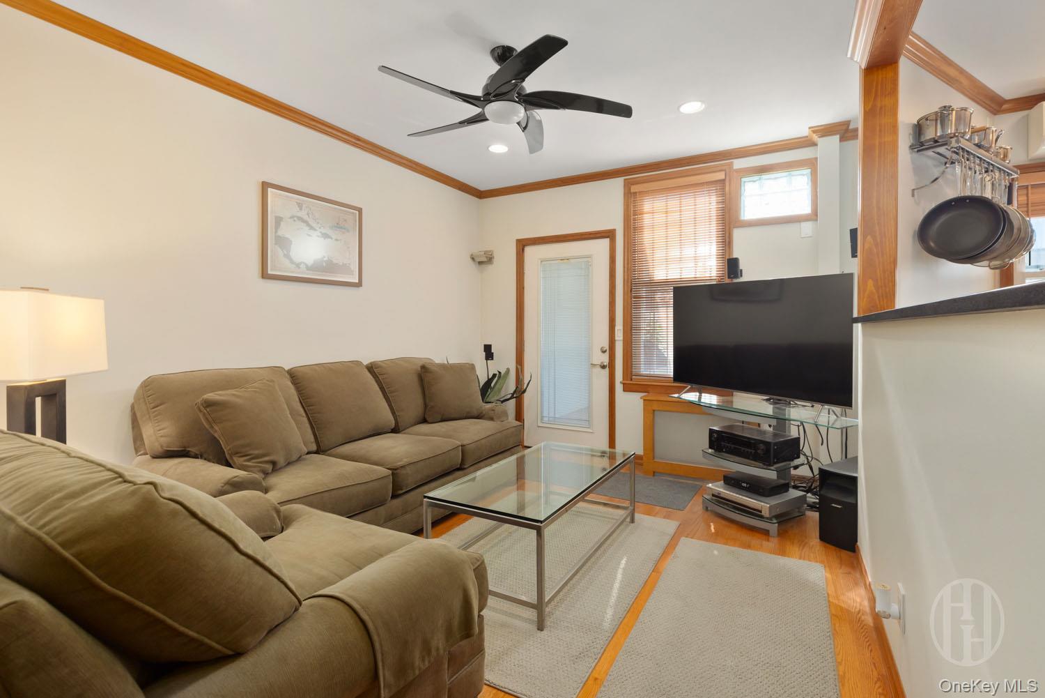 Single Family 68th Avenue Queens, NY 11379, MLS-1060899-8