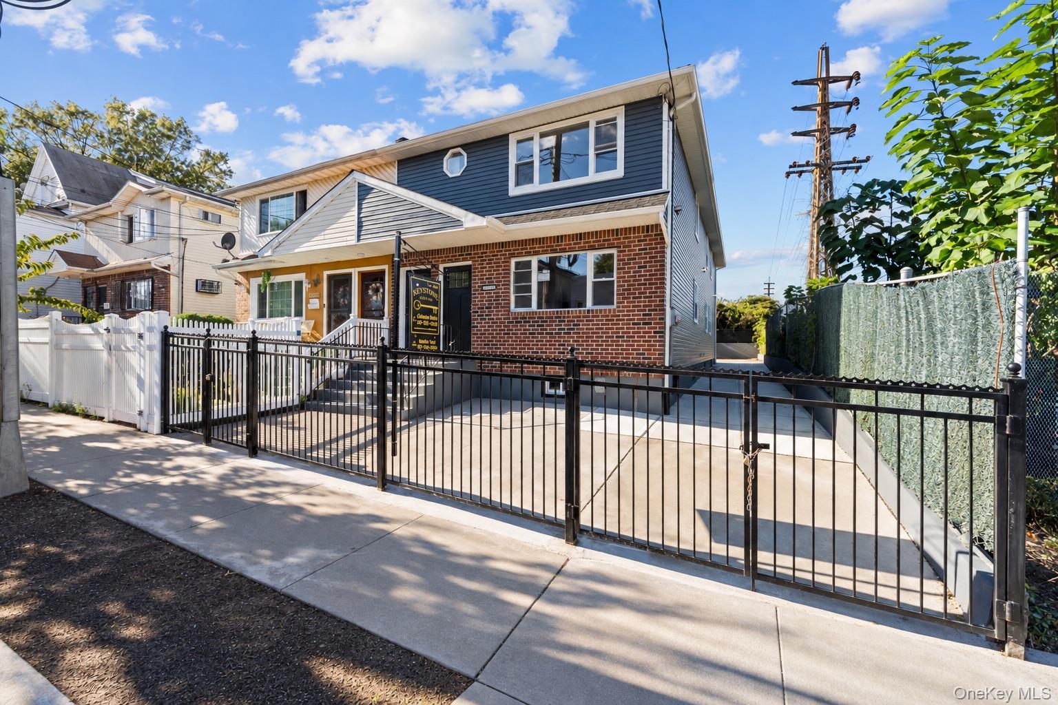 Single Family 110th Avenue  Queens, NY 11433, MLS-1060962-16