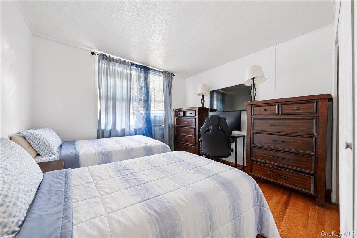 Single Family E 155th Street  Bronx, NY 10455, MLS-1061001-13