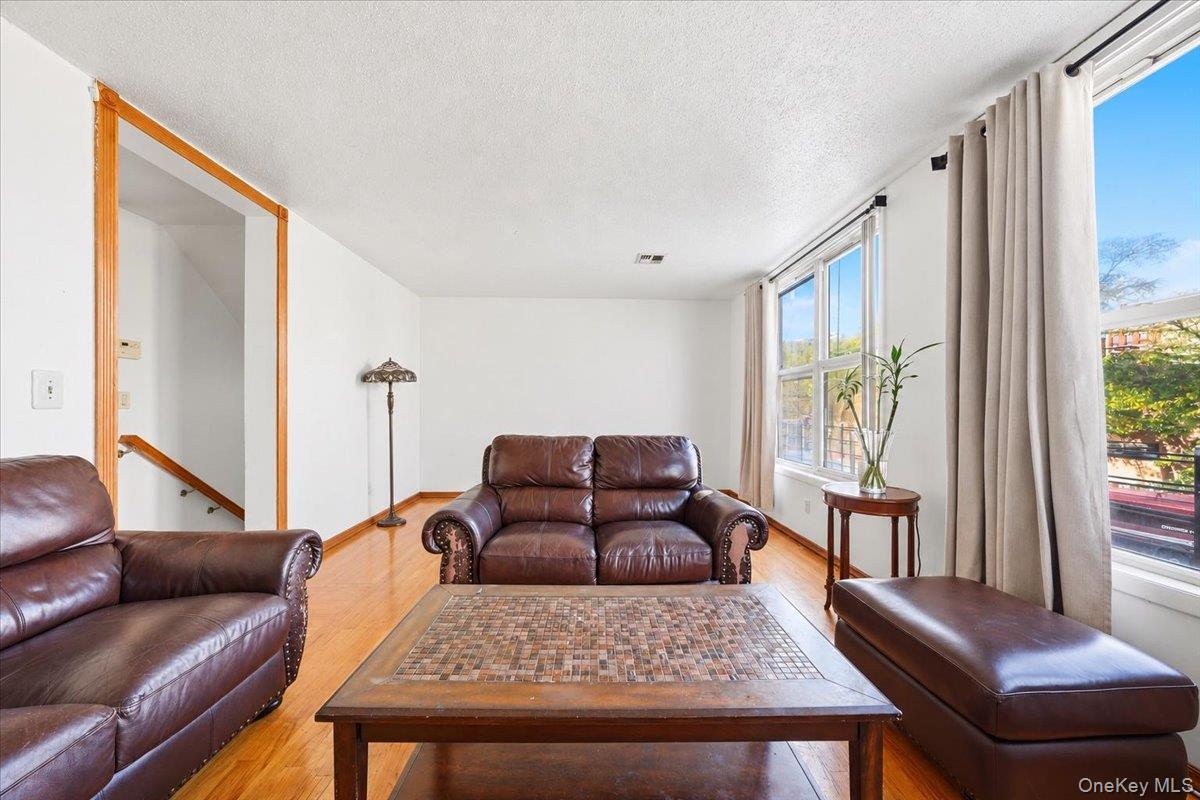 Single Family E 155th Street  Bronx, NY 10455, MLS-1061001-16